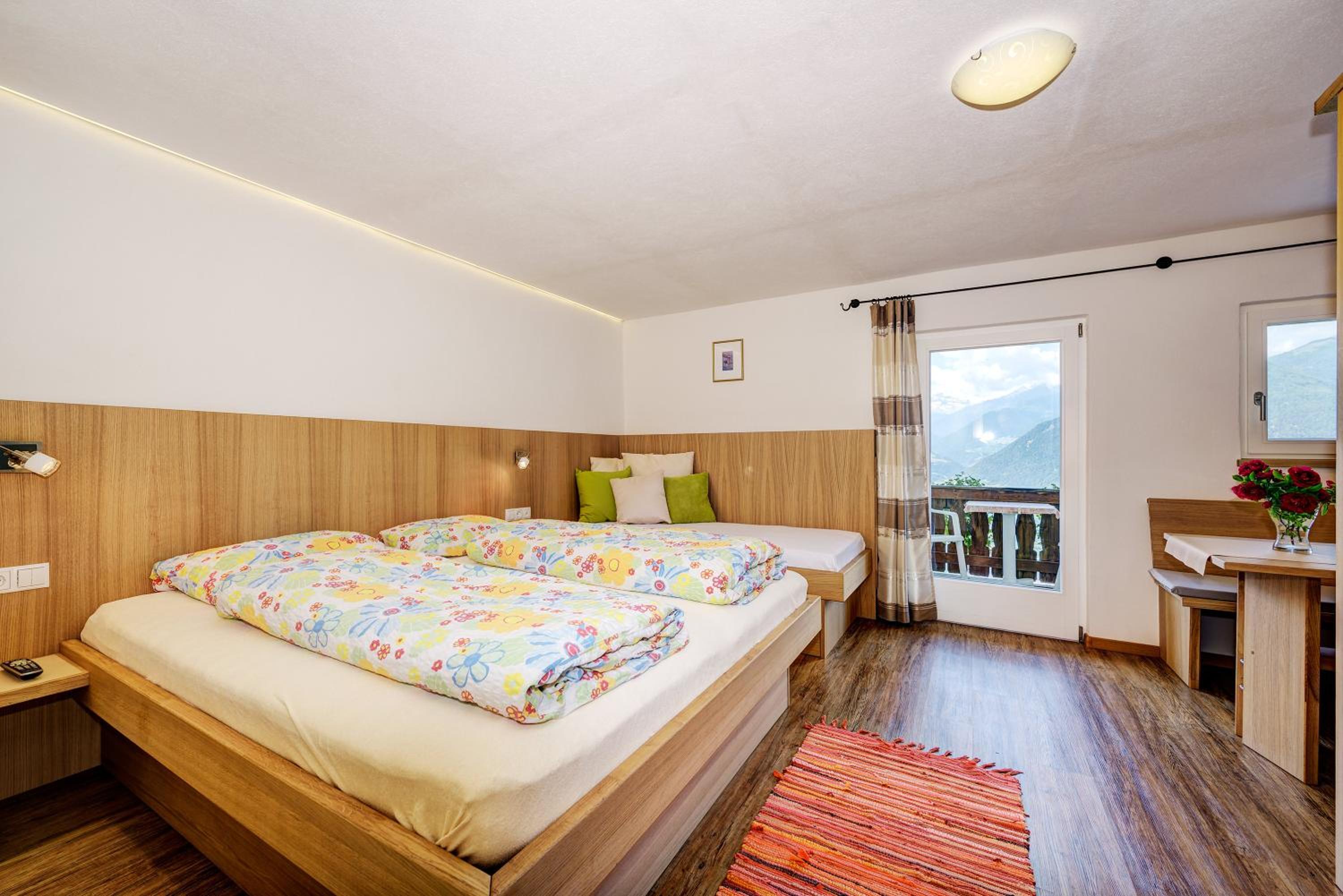 Large Double Room photo 1