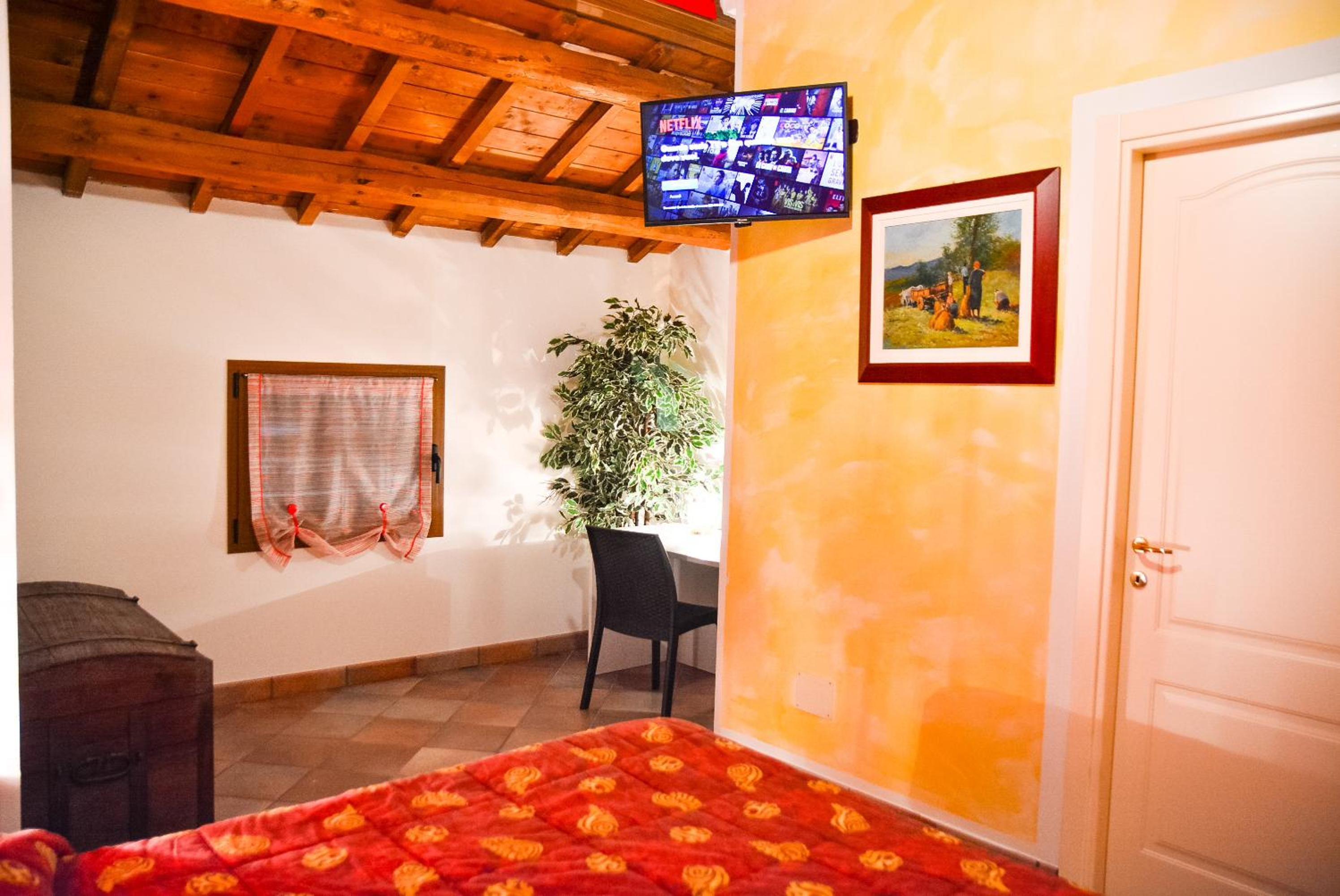Deluxe Double Room with Extra Bed - Photo 3