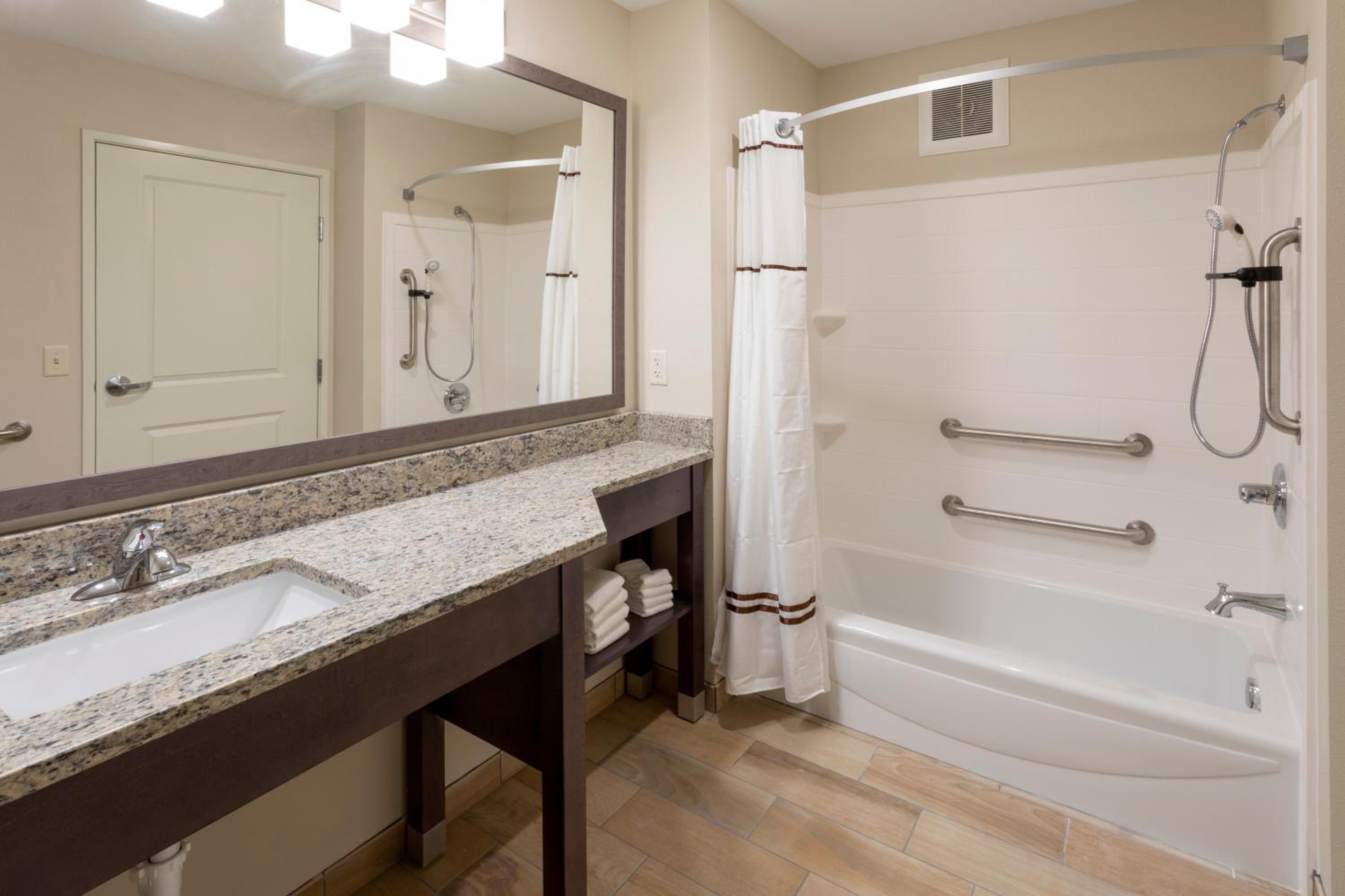 GrandStay Hotel & Suites, Φωτογραφία 4