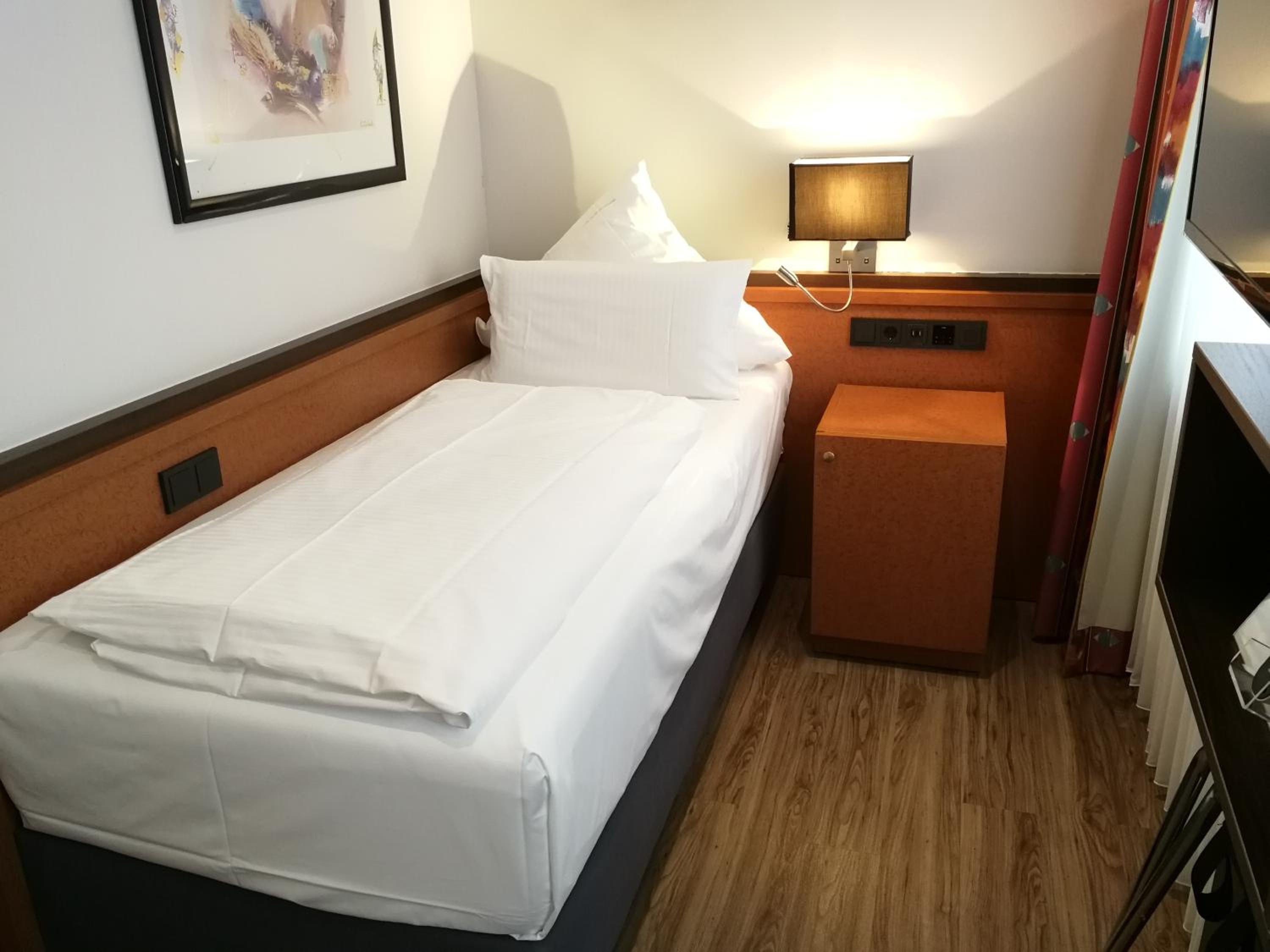 Single Room photo 1