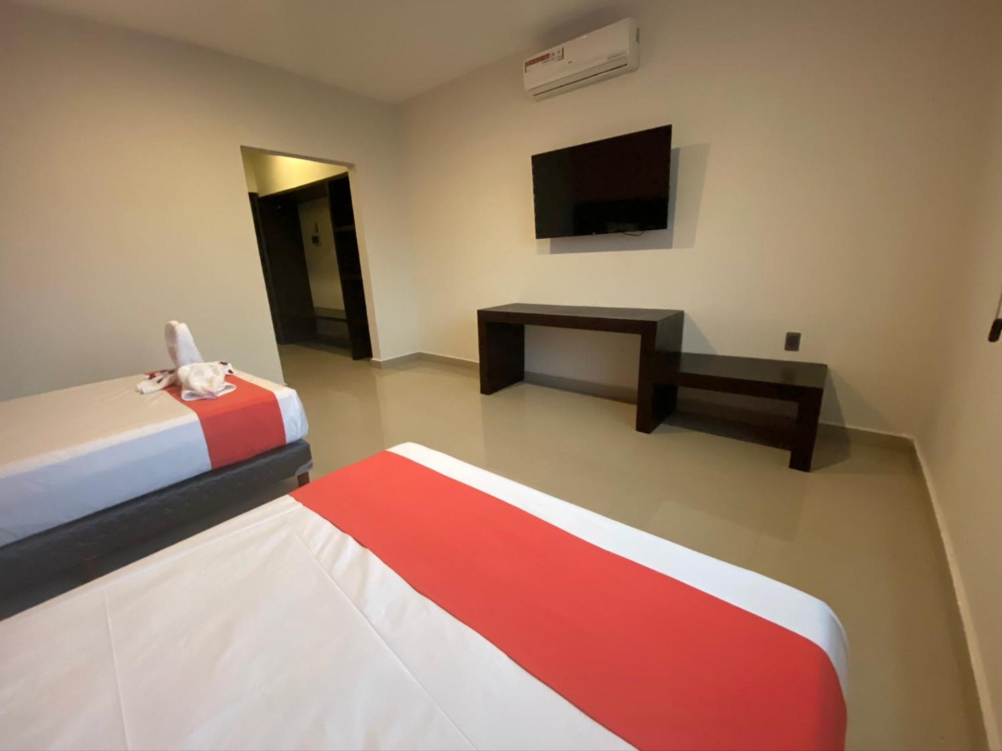 Double Room - Photo 2