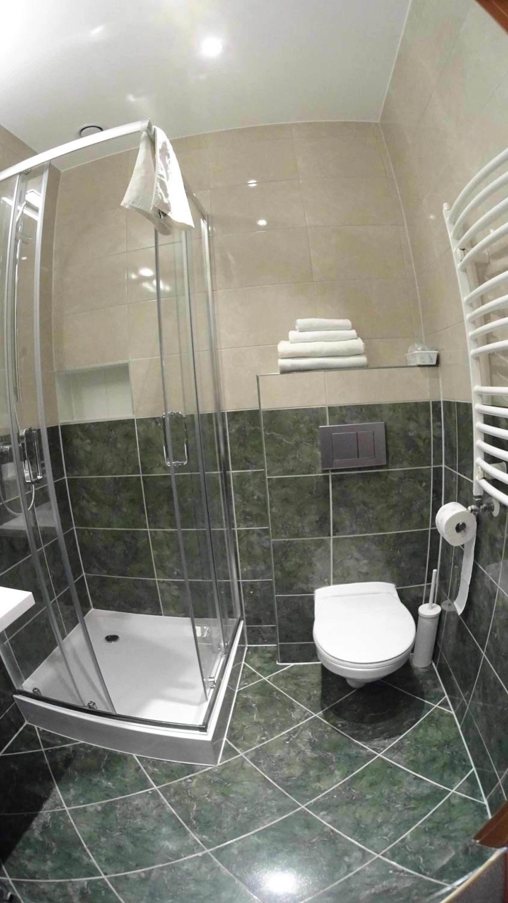 Double or Twin Room - Photo 16