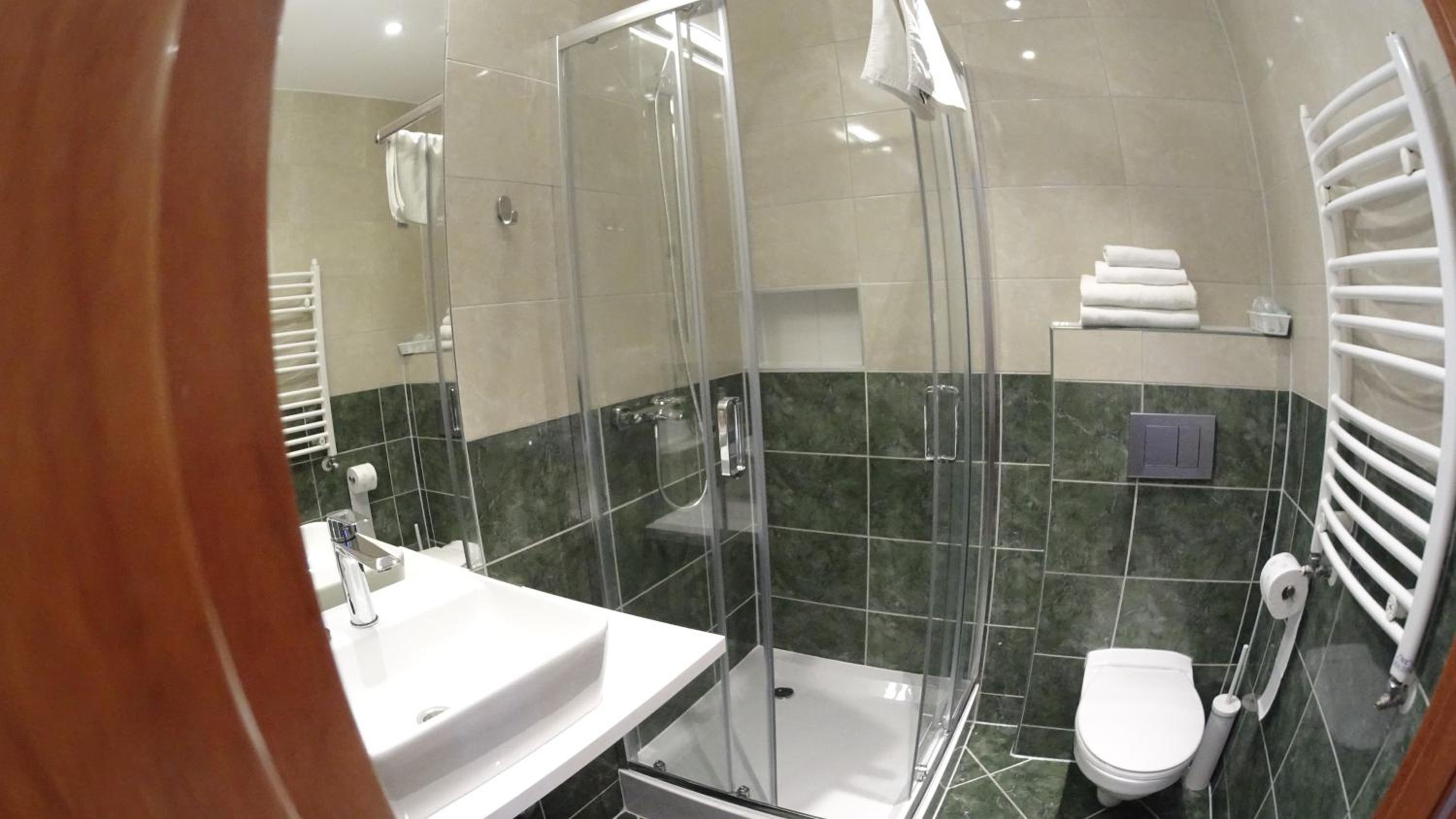 Double or Twin Room - Photo 2