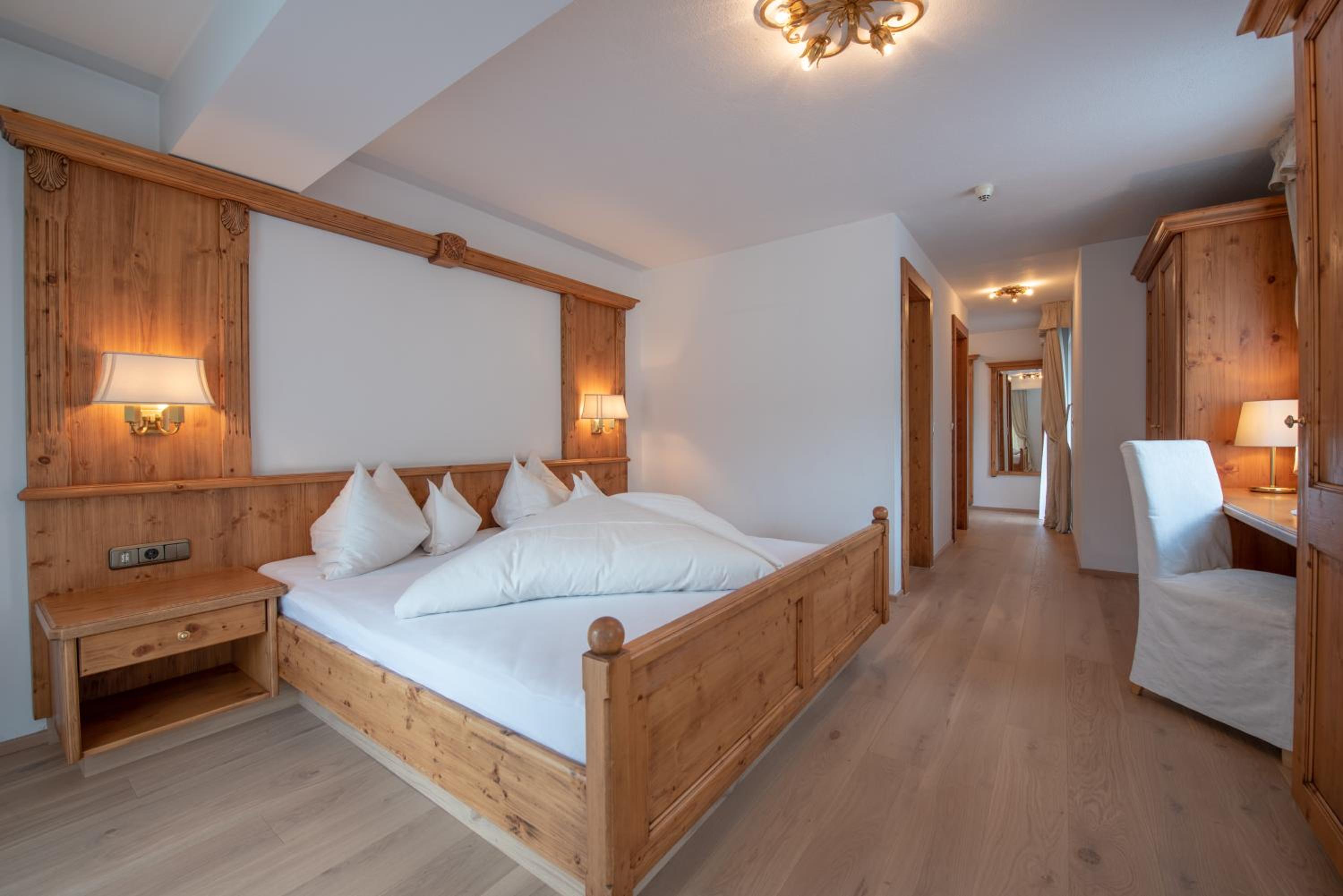 Superior Double Room with Mountain View - Photo 5
