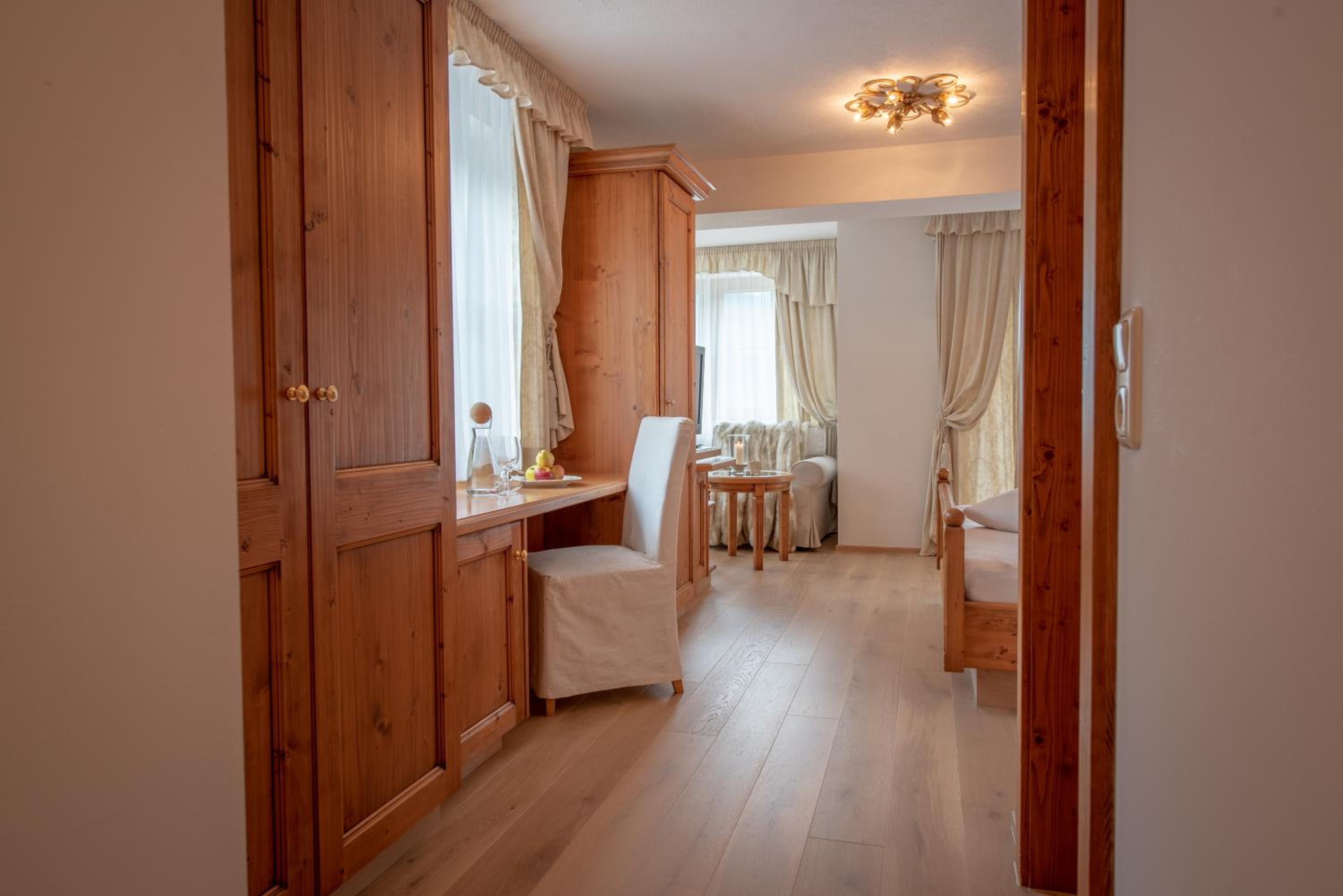 Superior Double Room with Mountain View - Photo 1