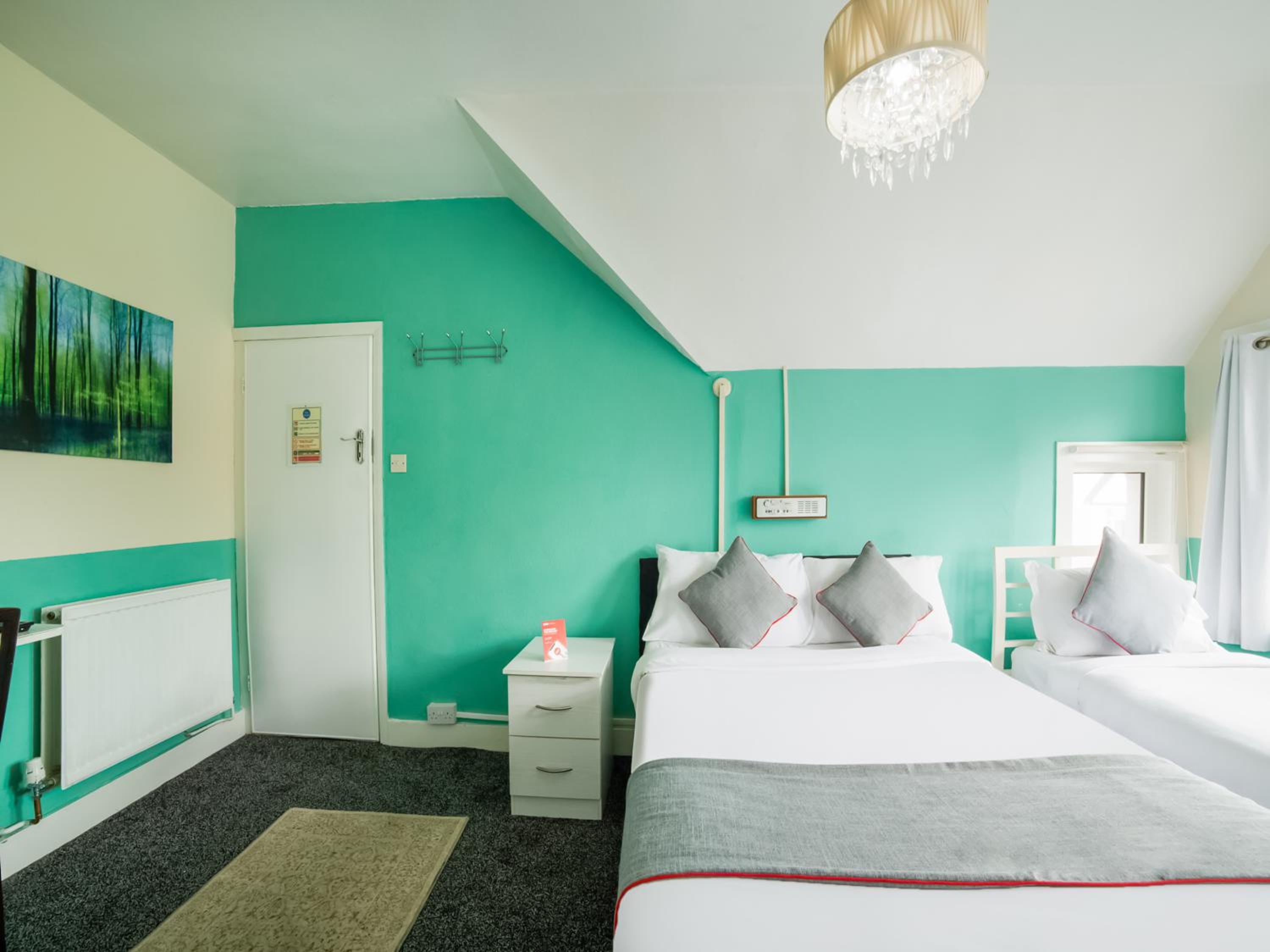 Deluxe Triple Room - Photo 4