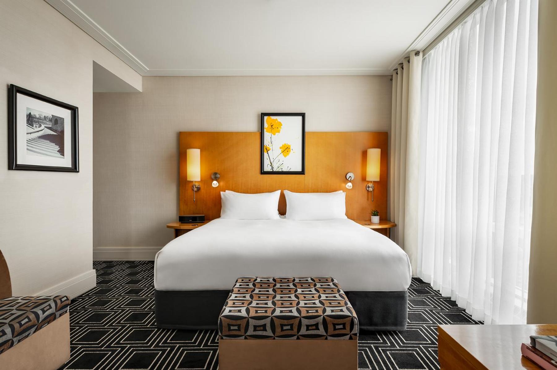 Superior King Room - Photo 3