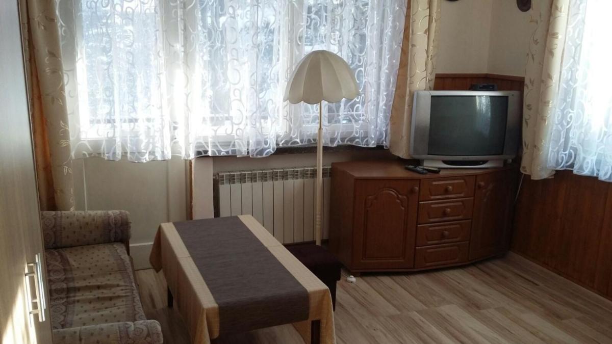 Quadruple Room with Shared Bathroom