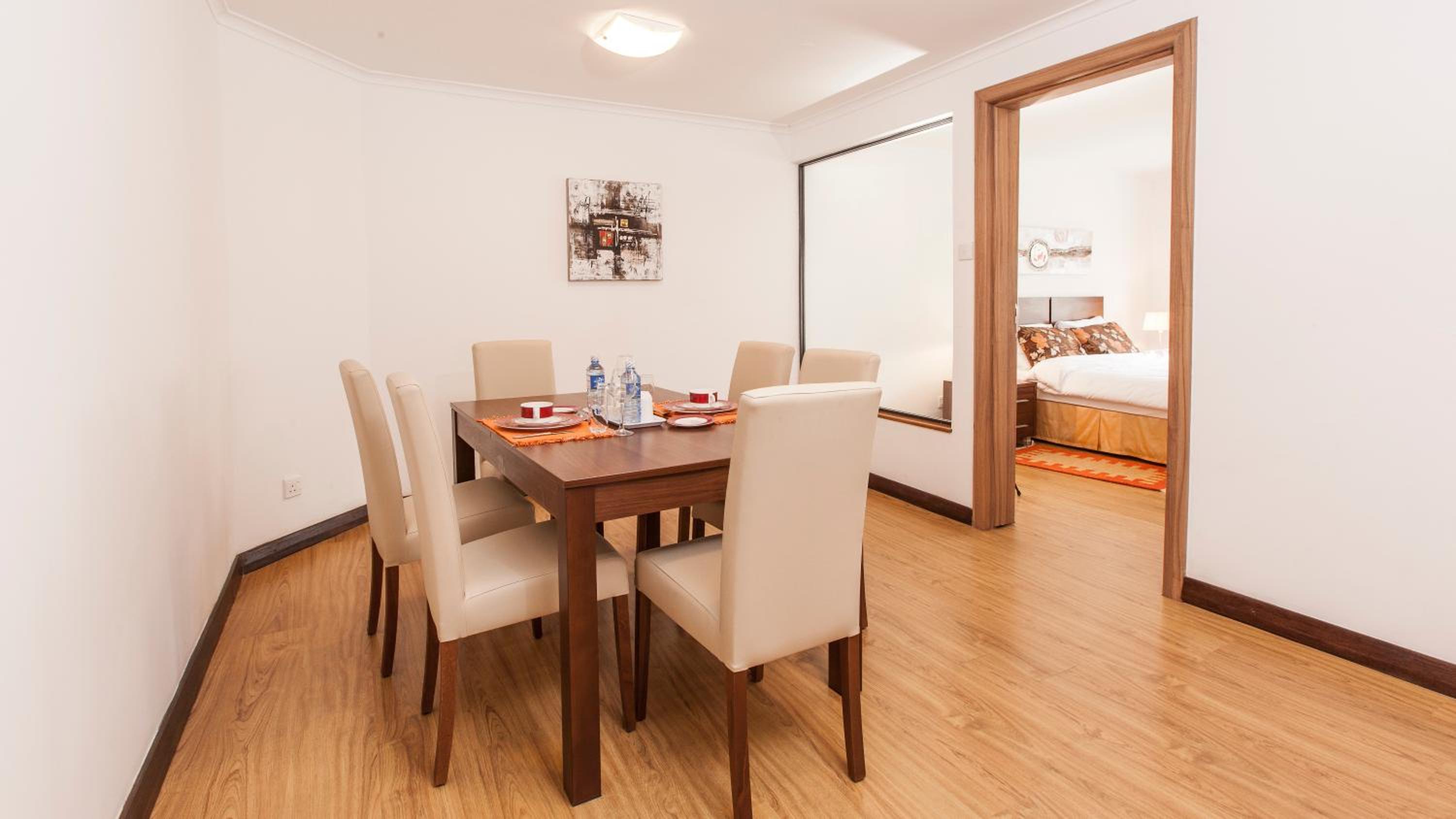 One-Bedroom Deluxe Queen Apartment - Non-Smoking