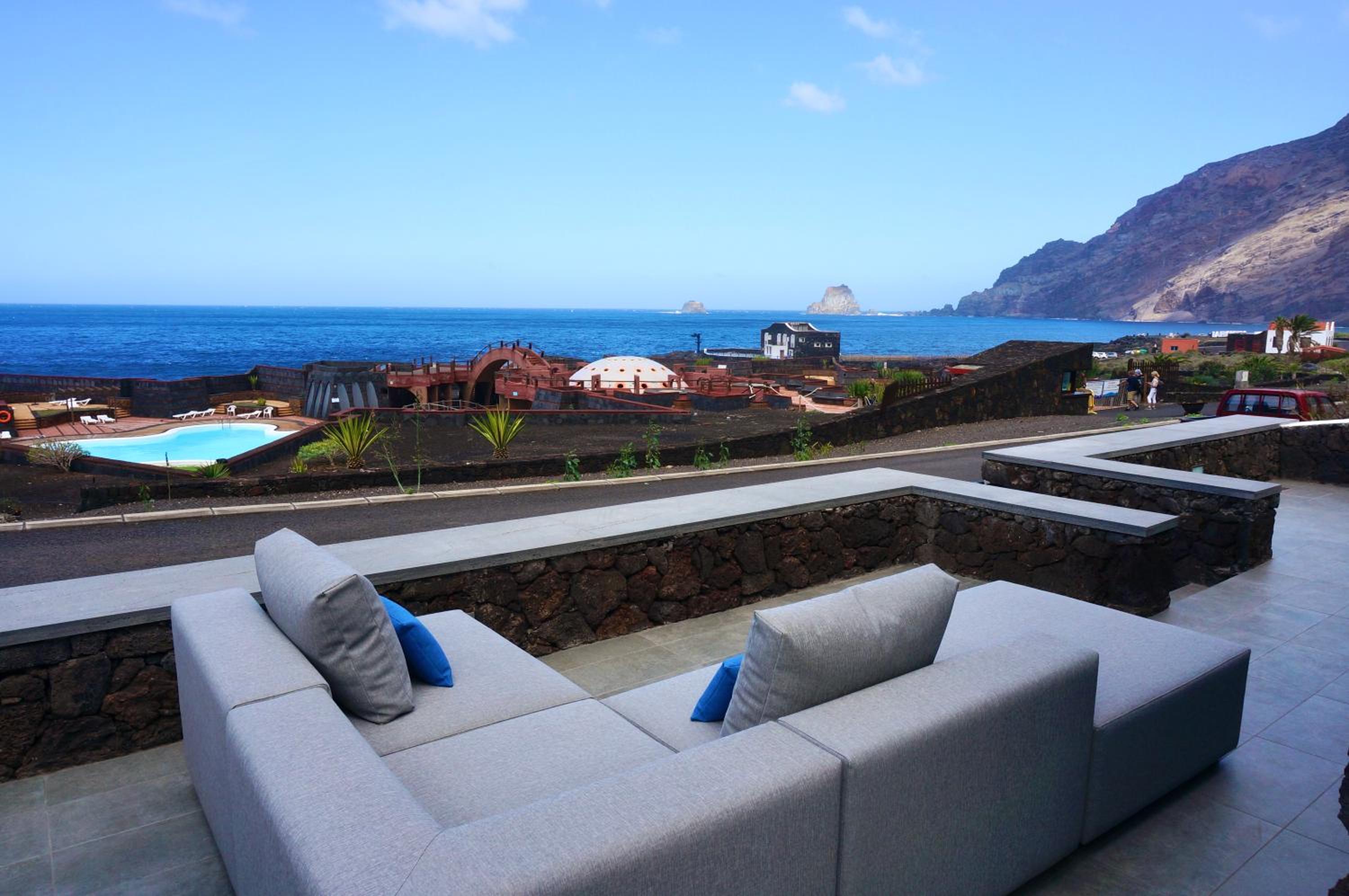 Deluxe Villa photo 2