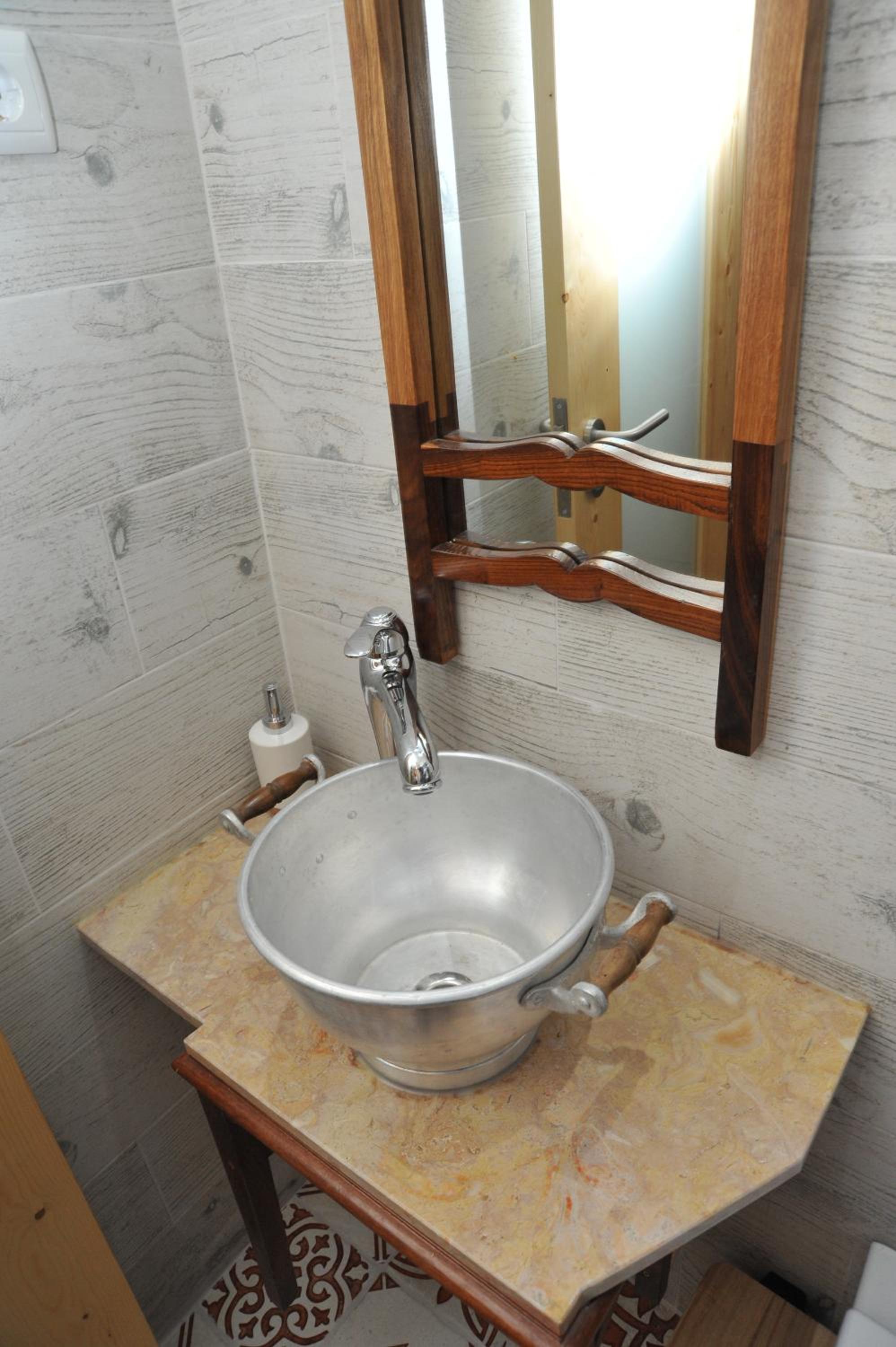 Double Room - Photo 4