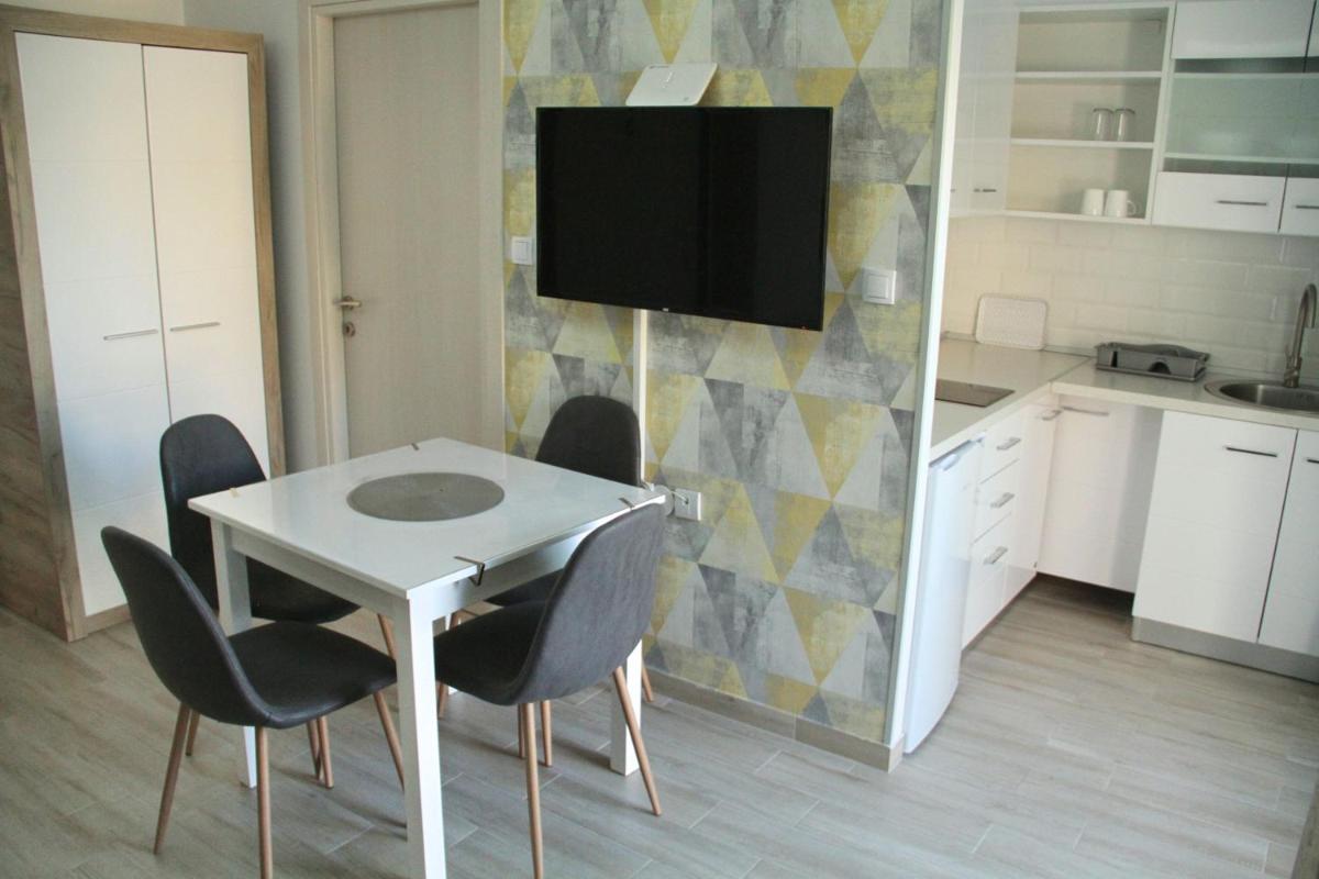 Deluxe Apartment photo 2