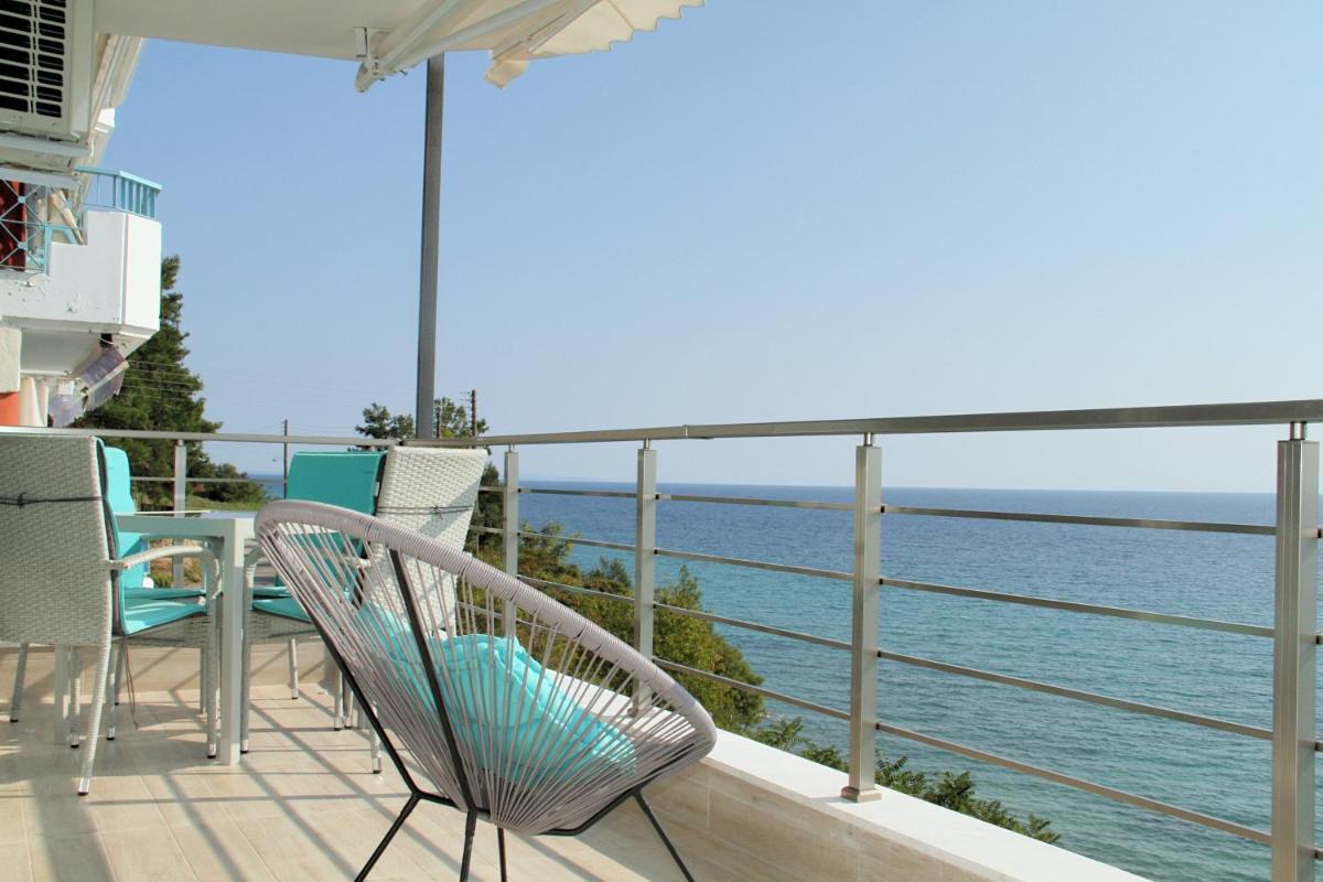Apartment with Sea View photo 2