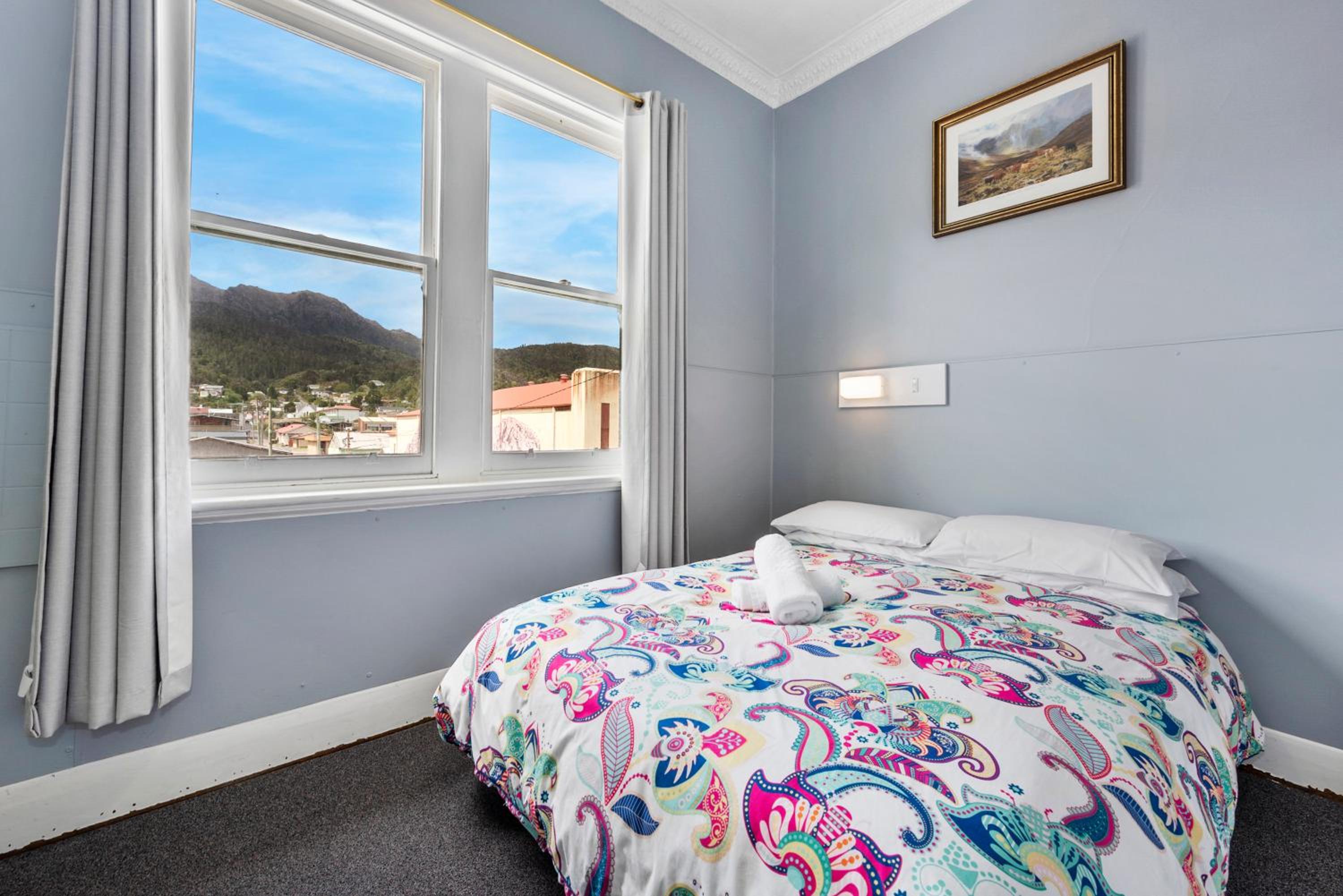 Double Room with Shared Bathroom photo 1