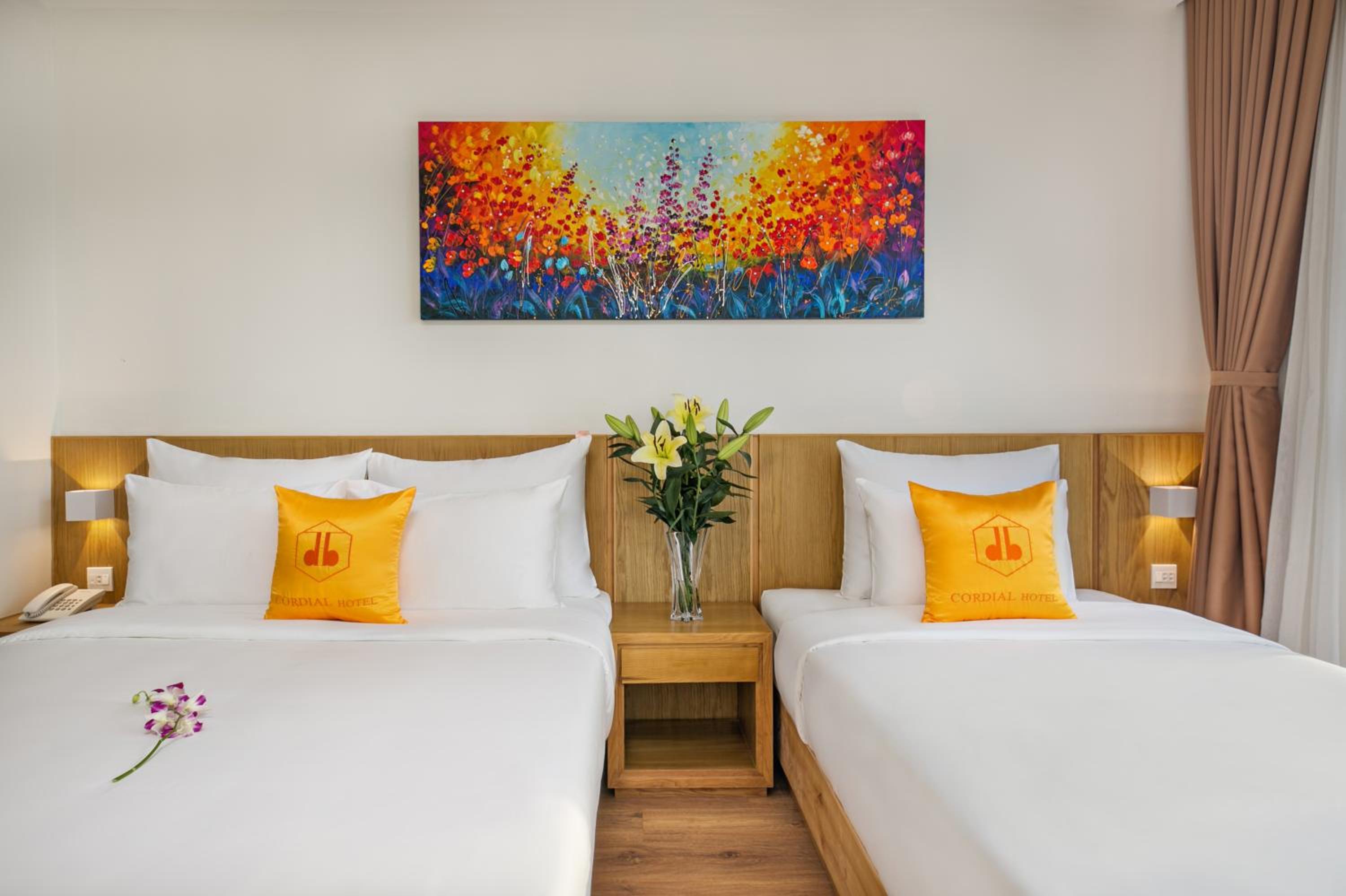 Deluxe Double or Twin Room - Photo 9