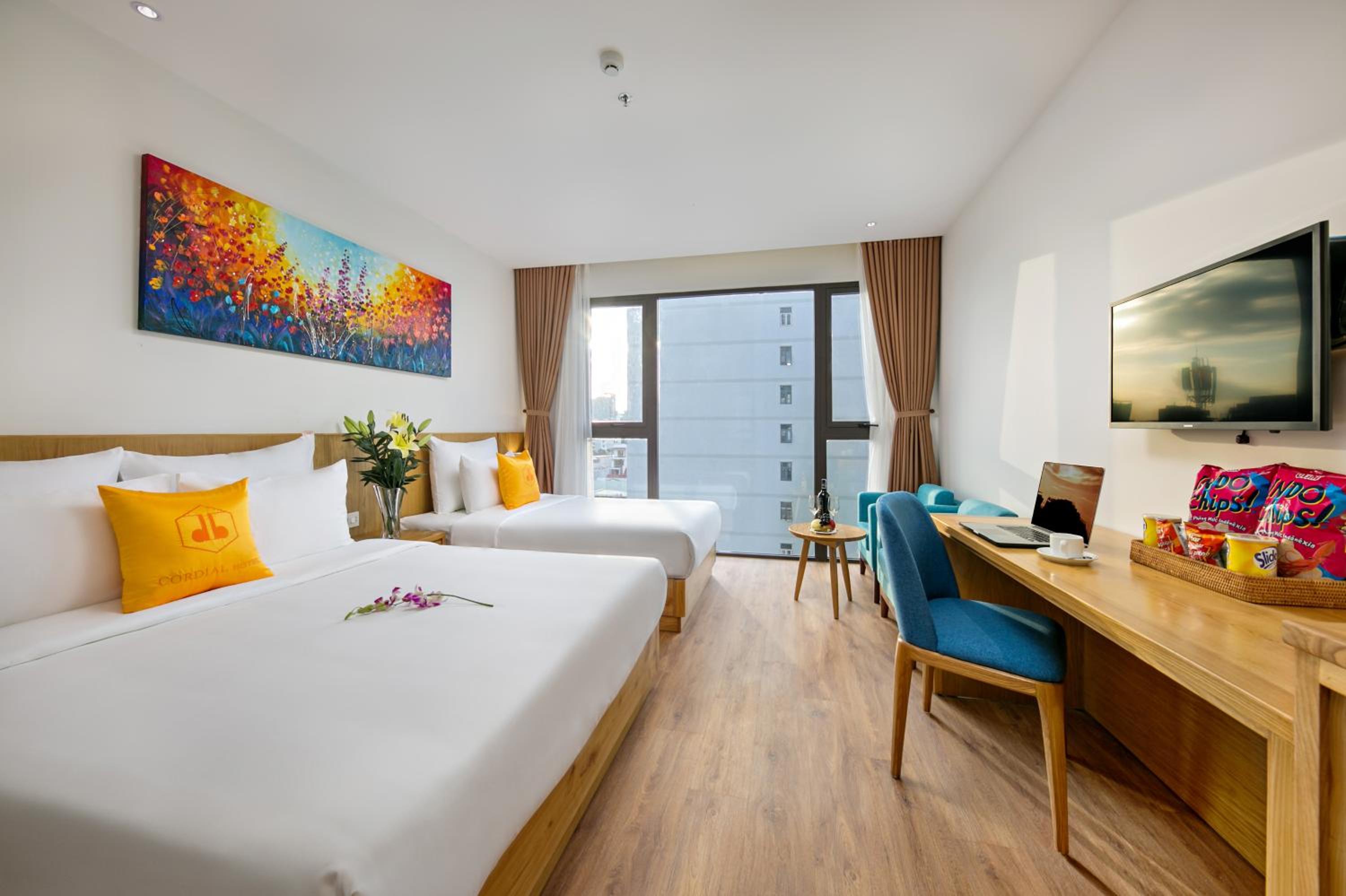 Deluxe Double or Twin Room - Photo 11