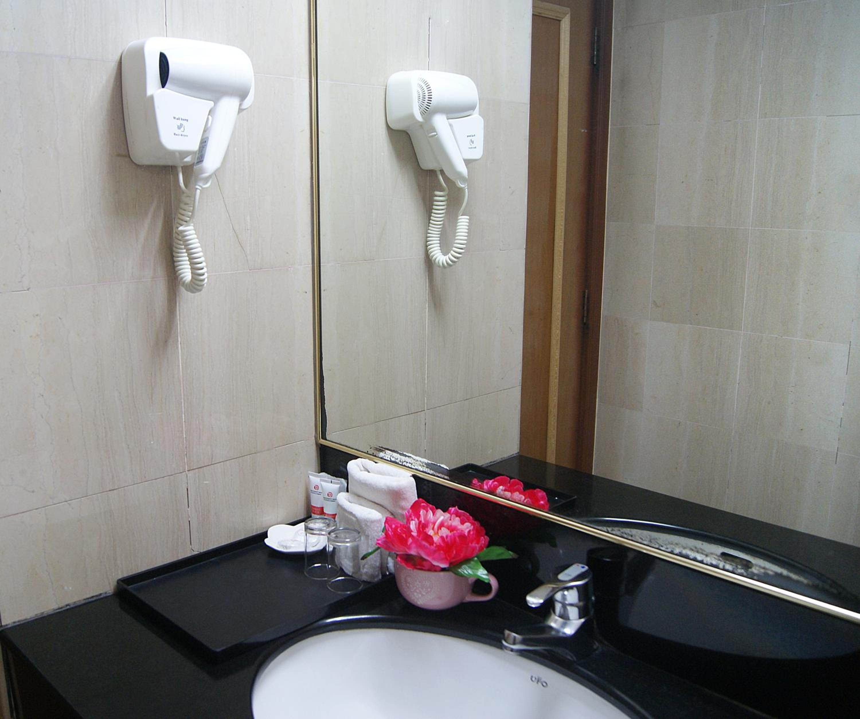 Superior Twin Room - Photo 11