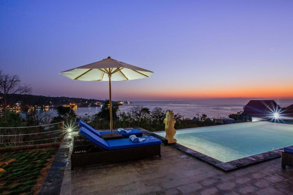 Deluxe Twin Room with Sea View - Photo 2