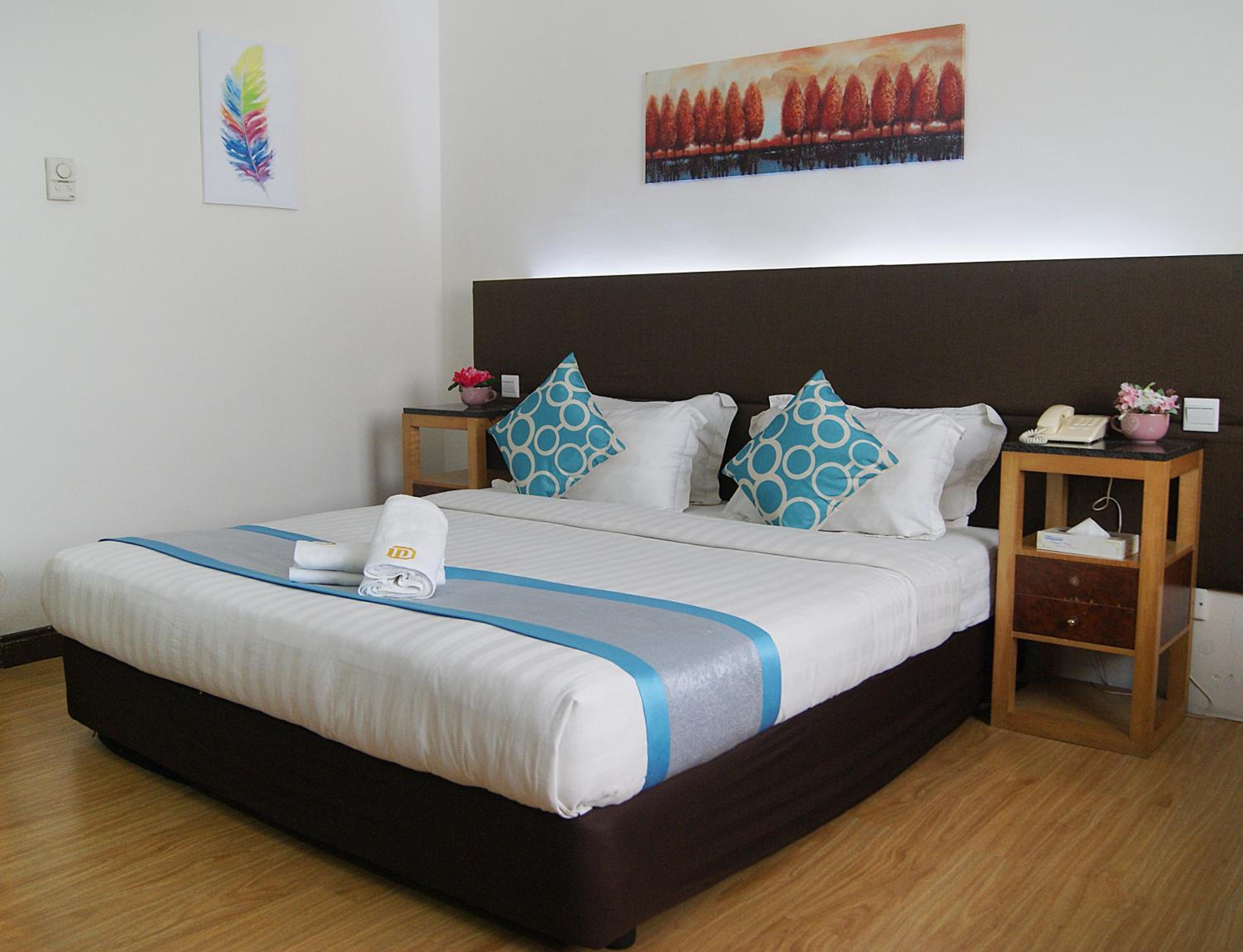 Deluxe King Room - Photo 1