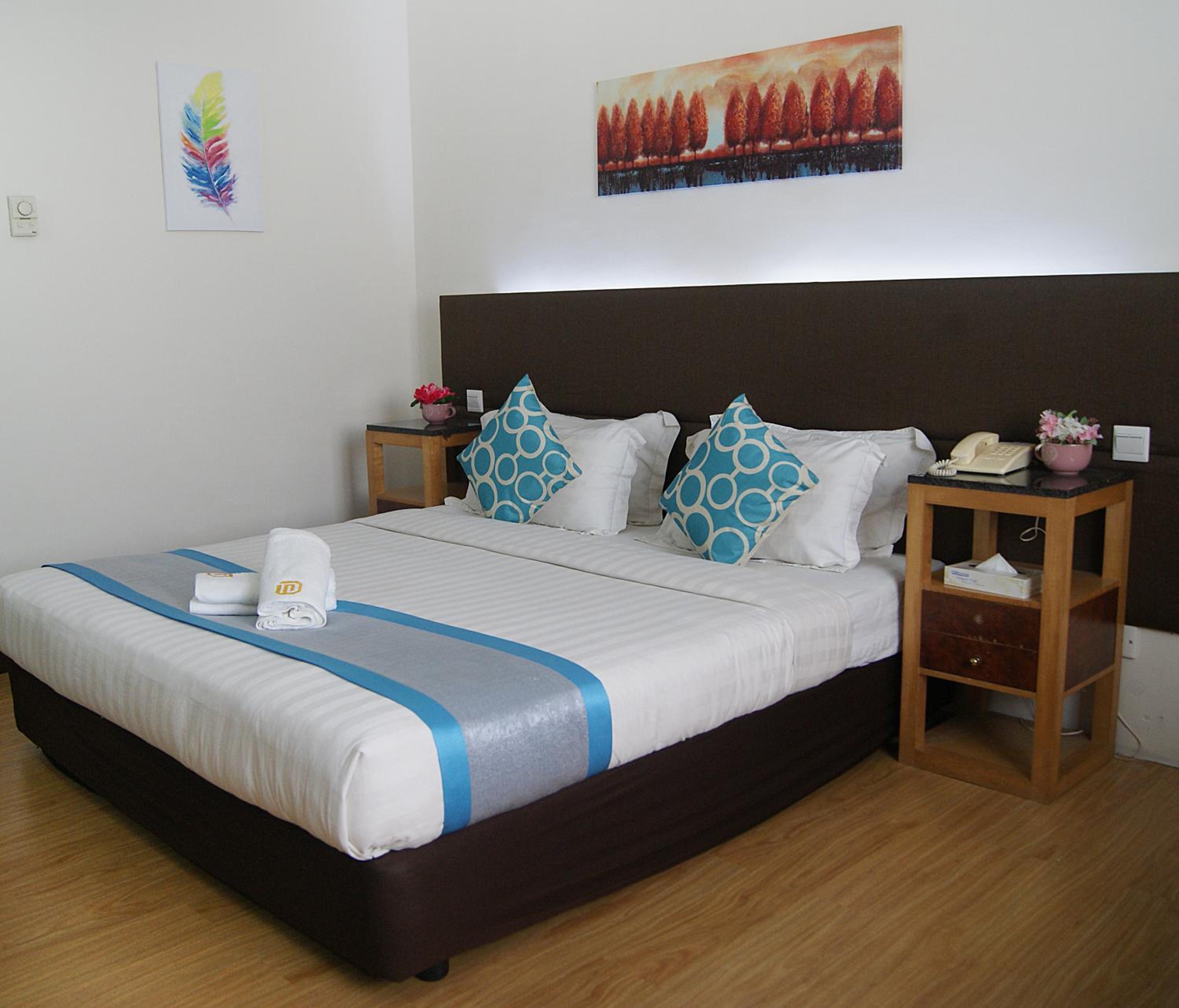 Deluxe King Room - Photo 4