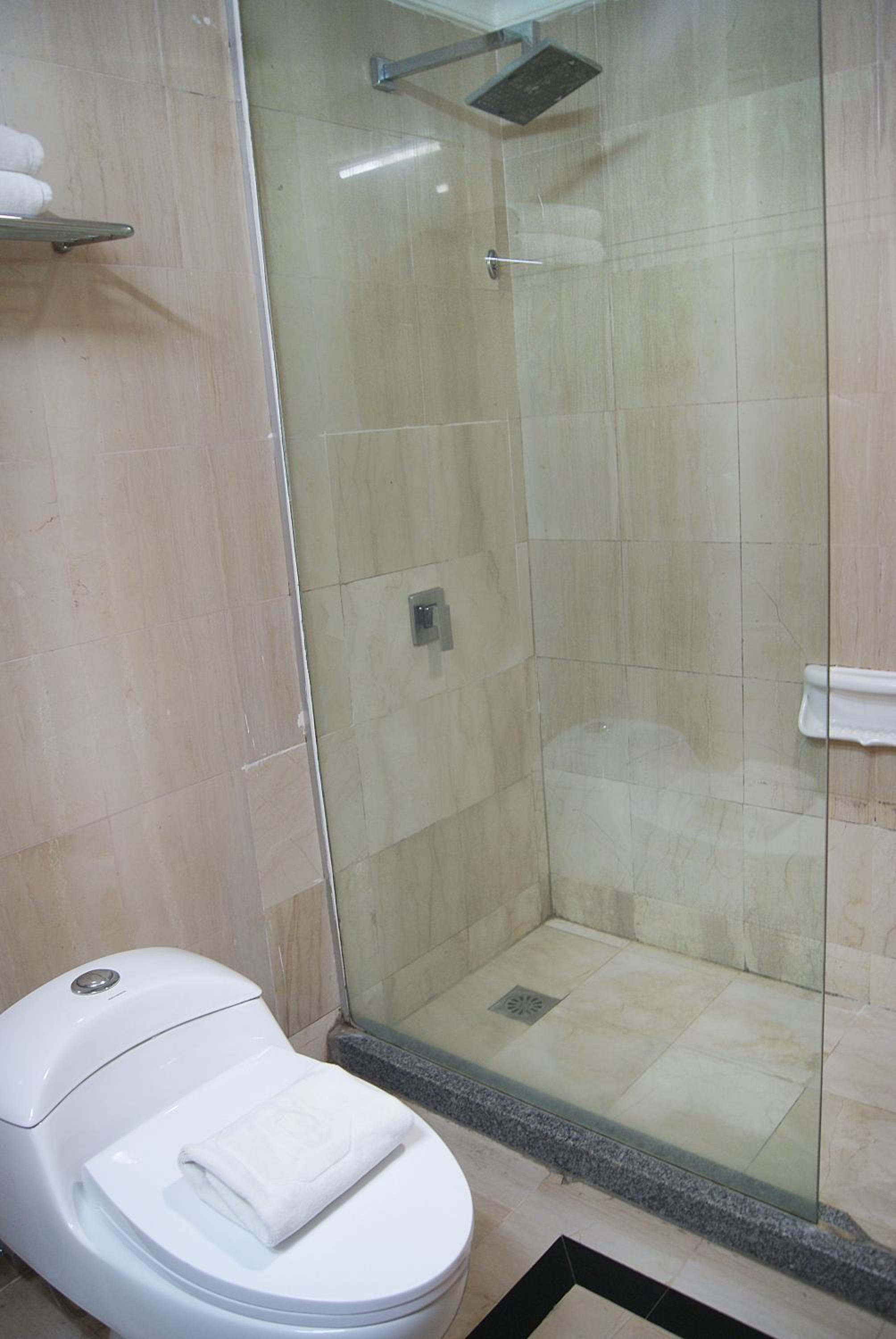 Deluxe King Room - Photo 5