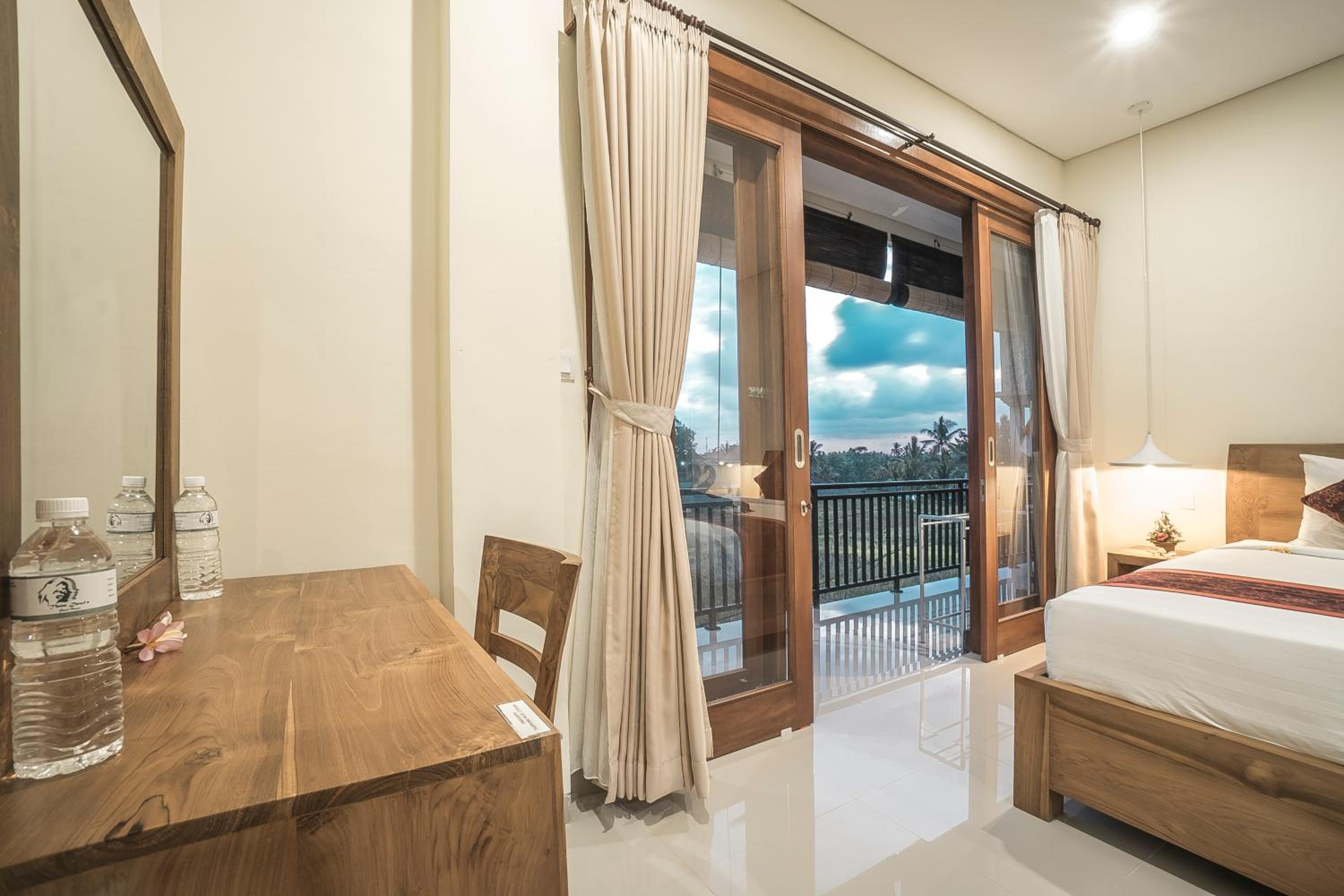 Deluxe Double or Twin Room - Photo 16