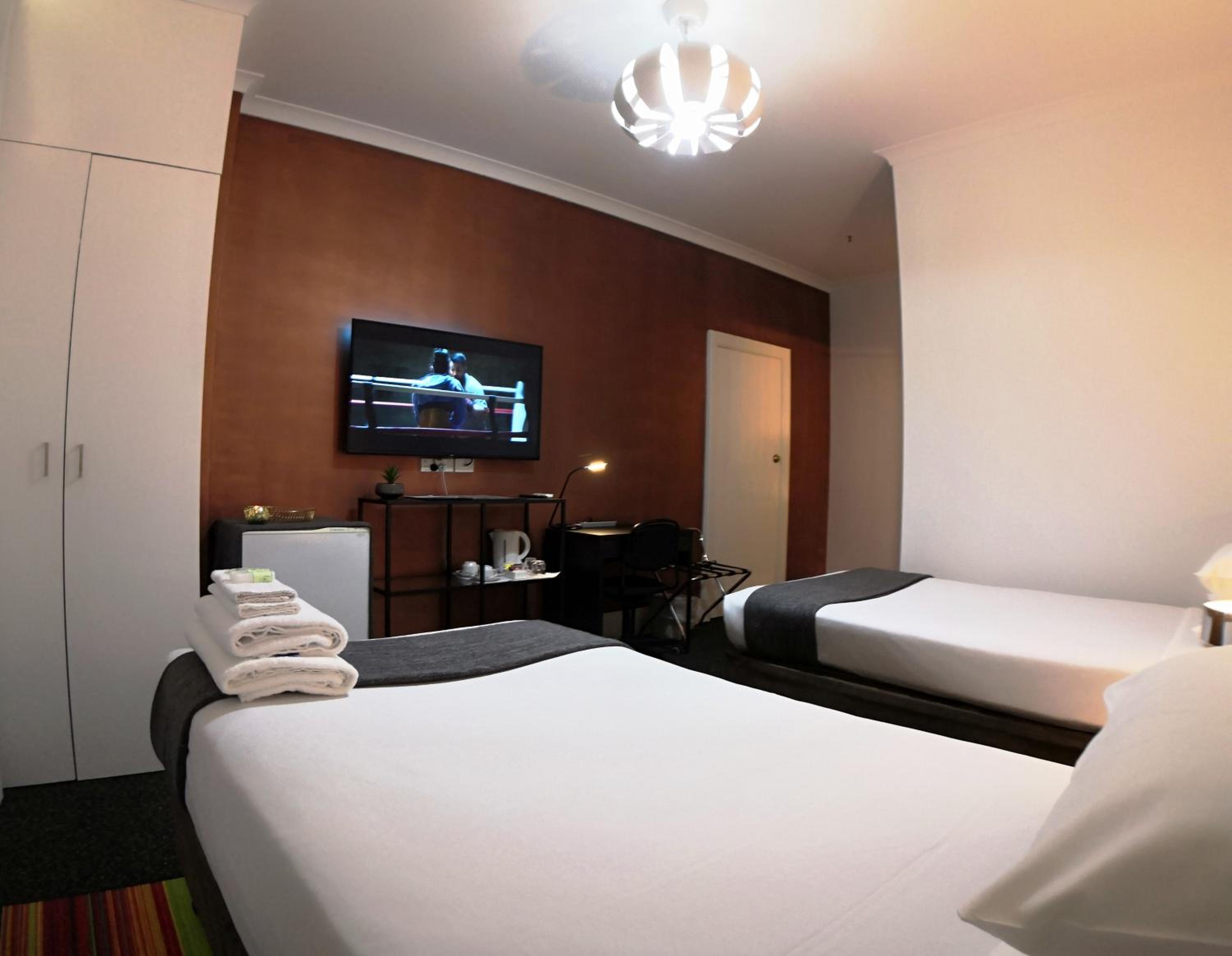 Superior Twin Room - Photo 4