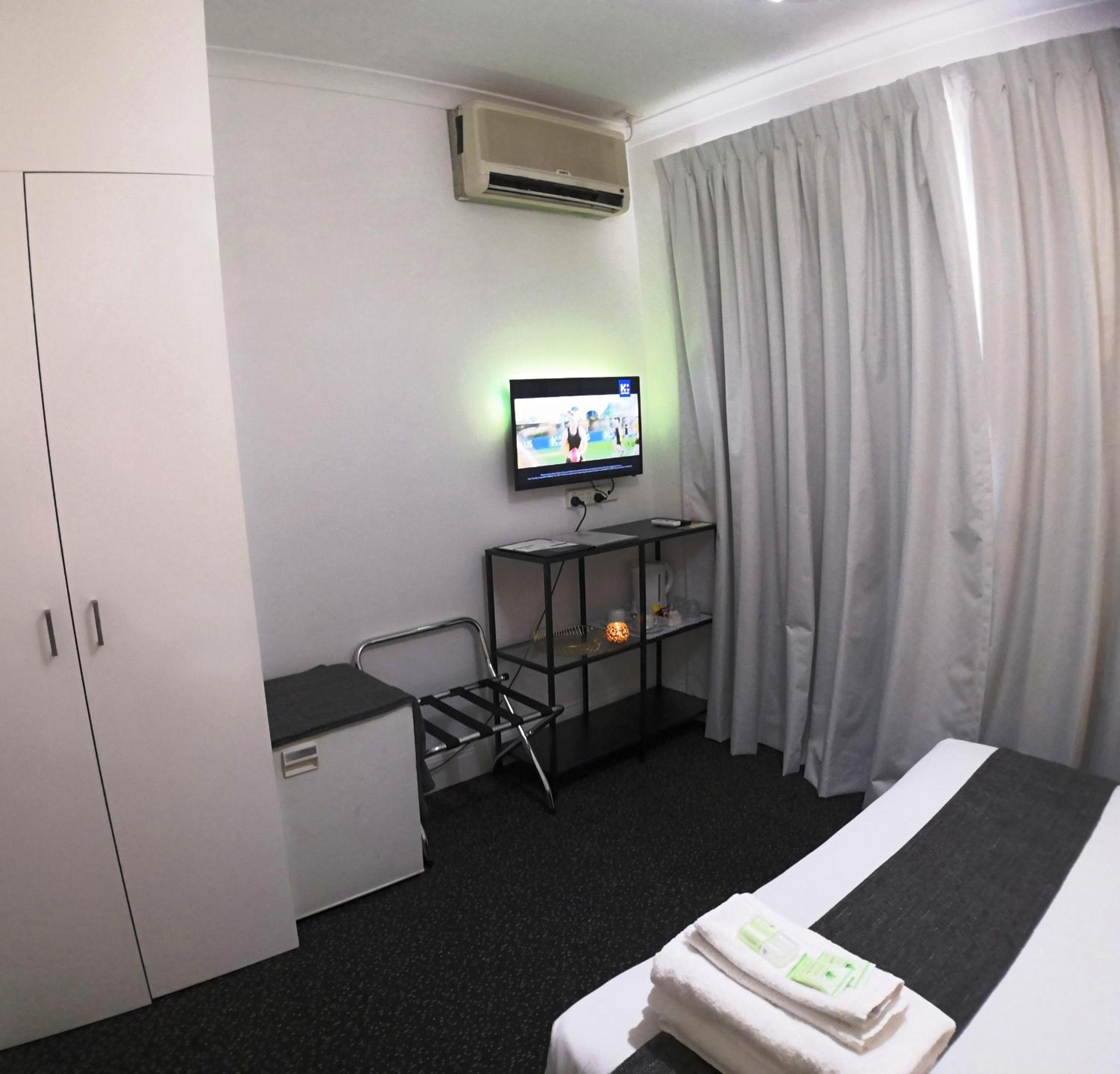 Standard Queen Room - Photo 2