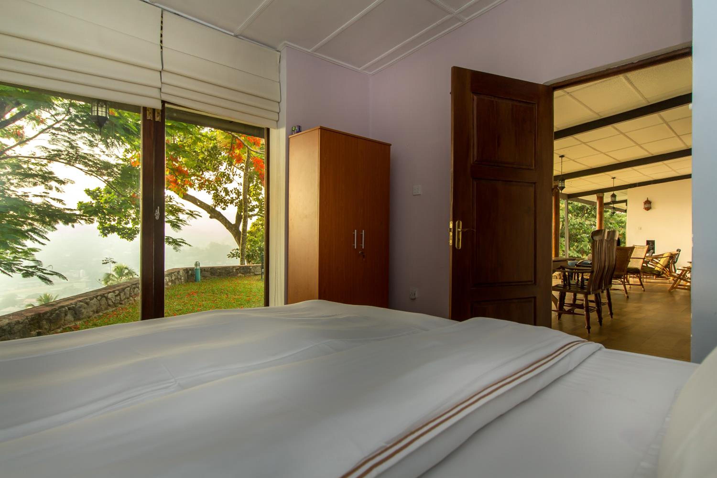 Small Double Room photo 1