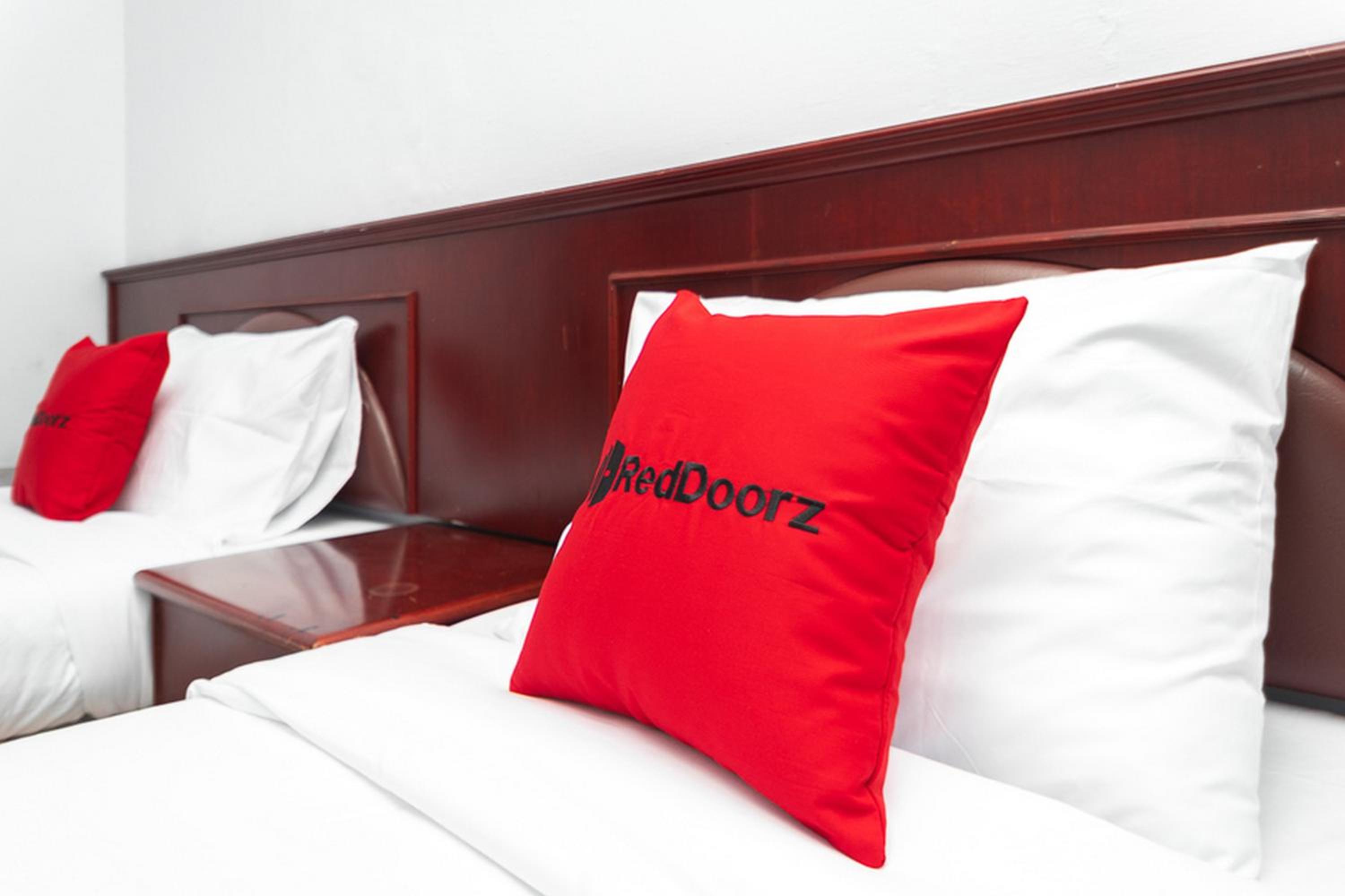 Twin Room - Photo 4