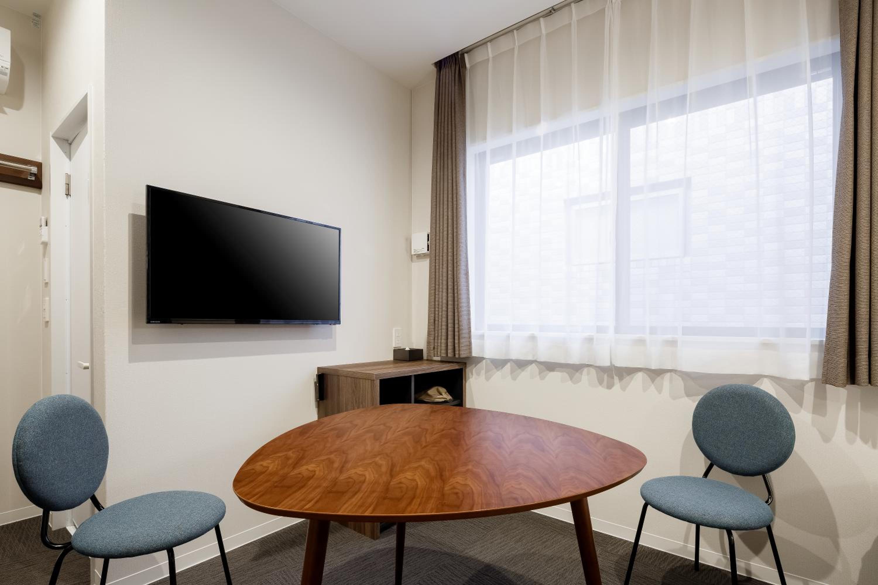 Twin Room - Photo 4