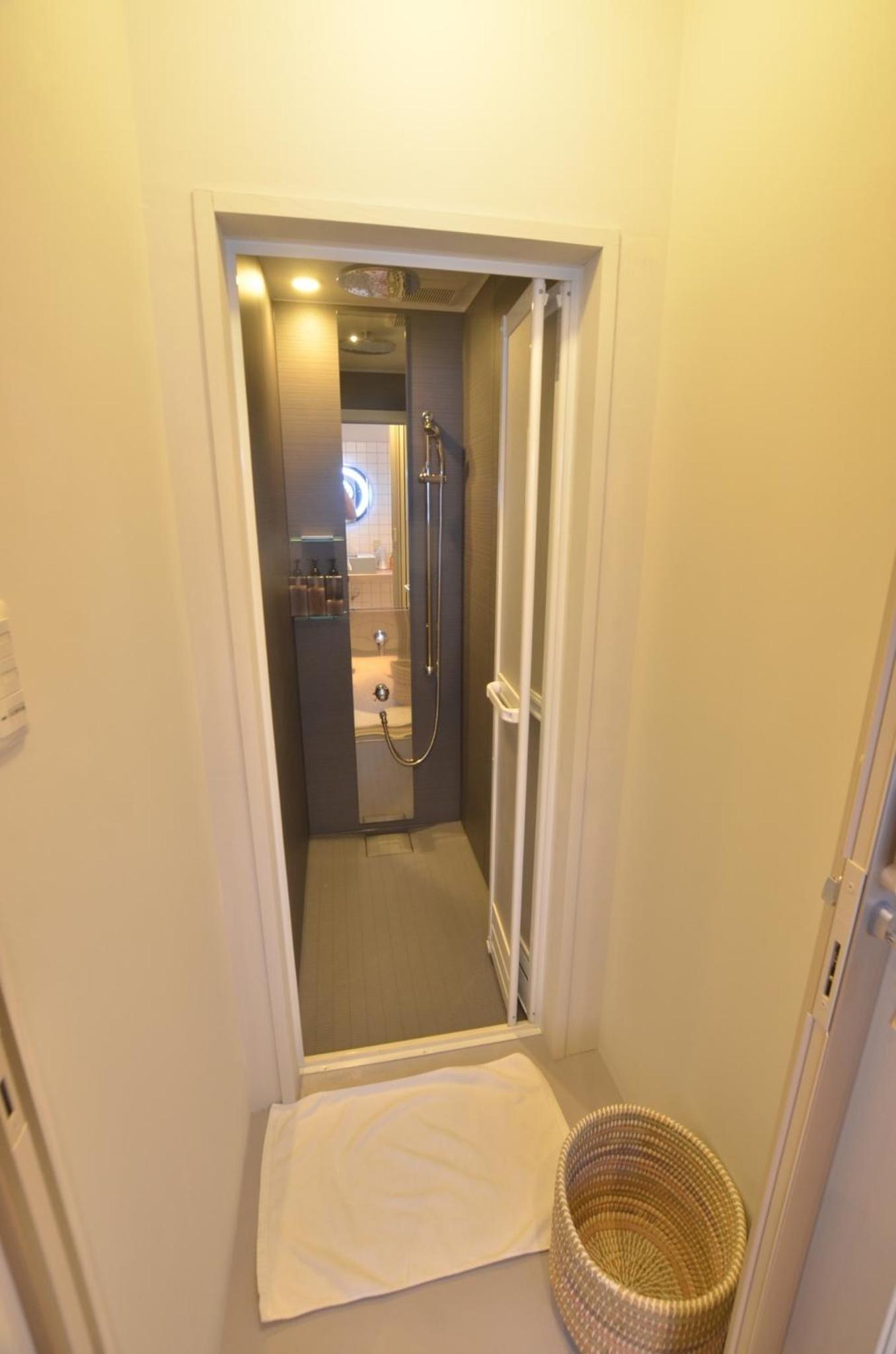 Budget Double Room - Photo 5