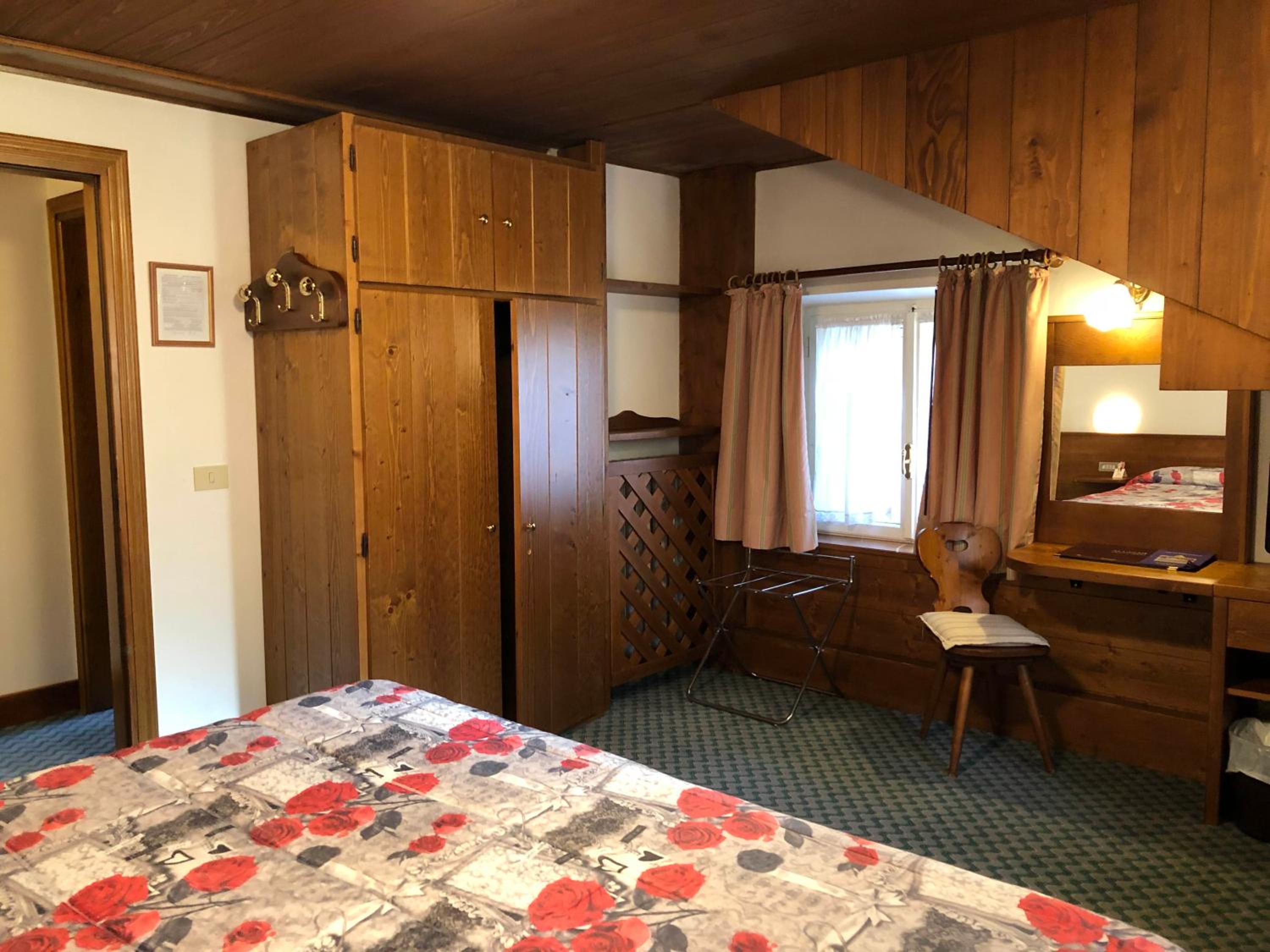 Junior Suite with Balcony and Panoramic View