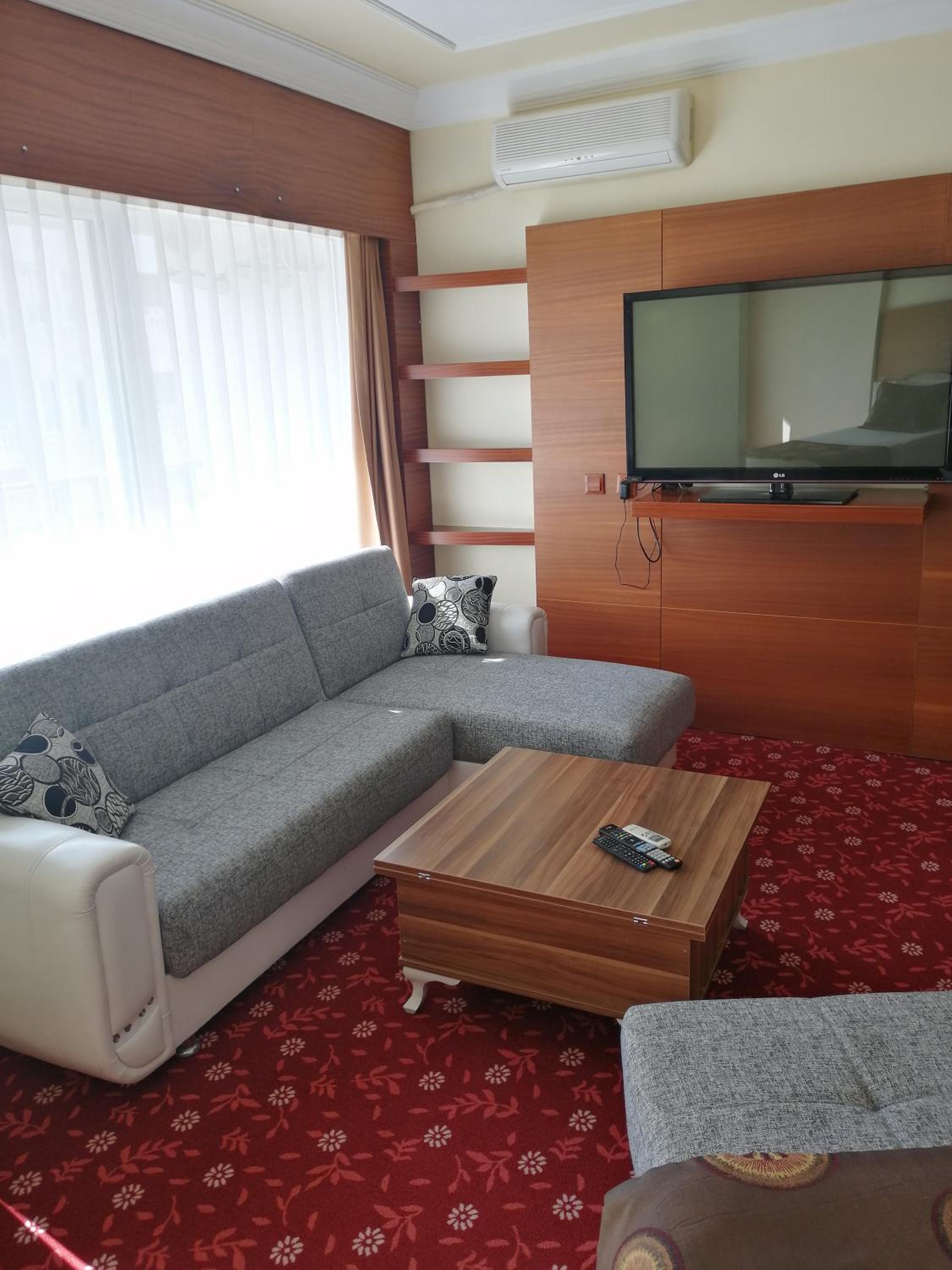 Deluxe King Room photo 3