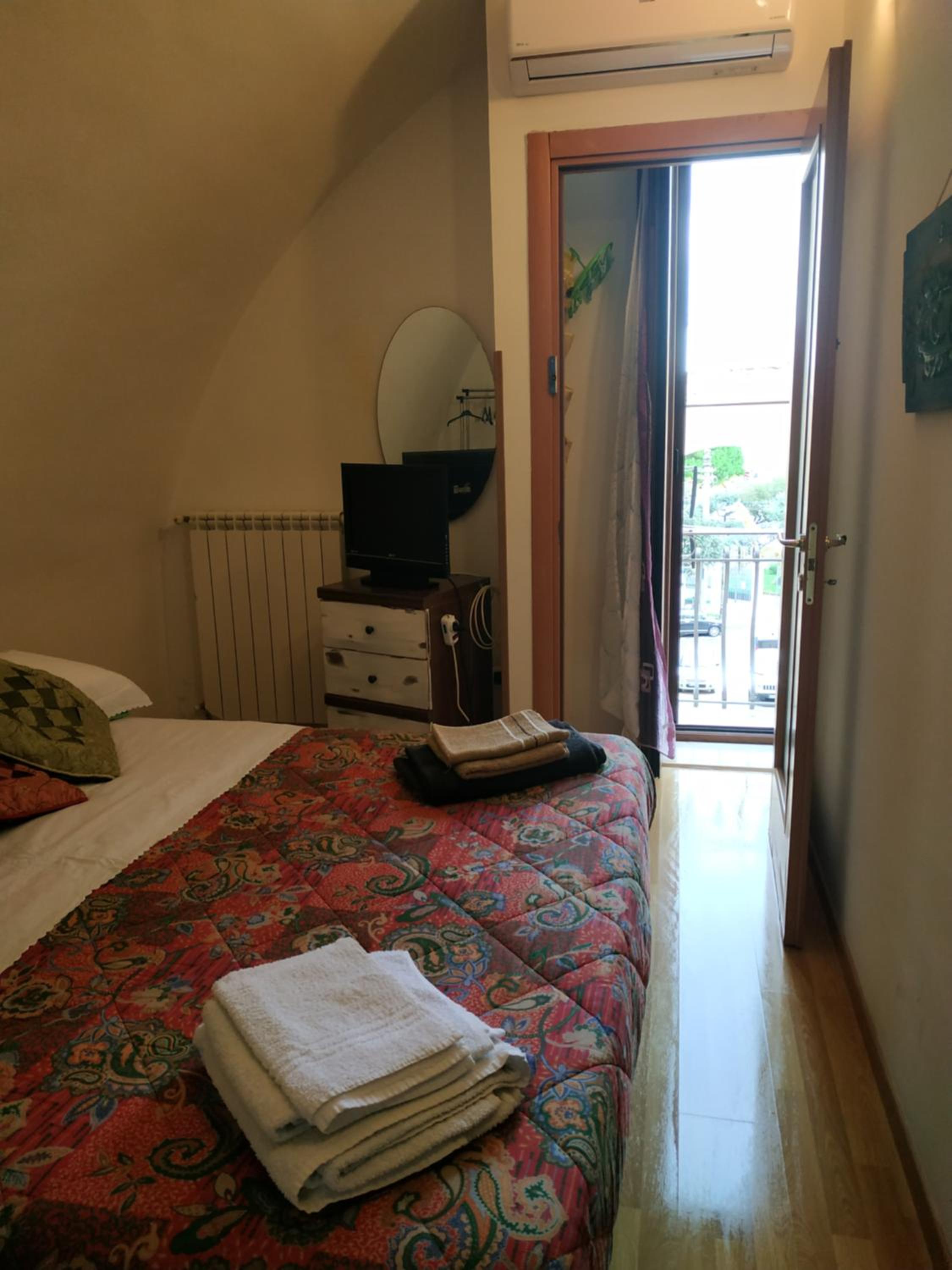 Two-Bedroom Apartment - Photo 4