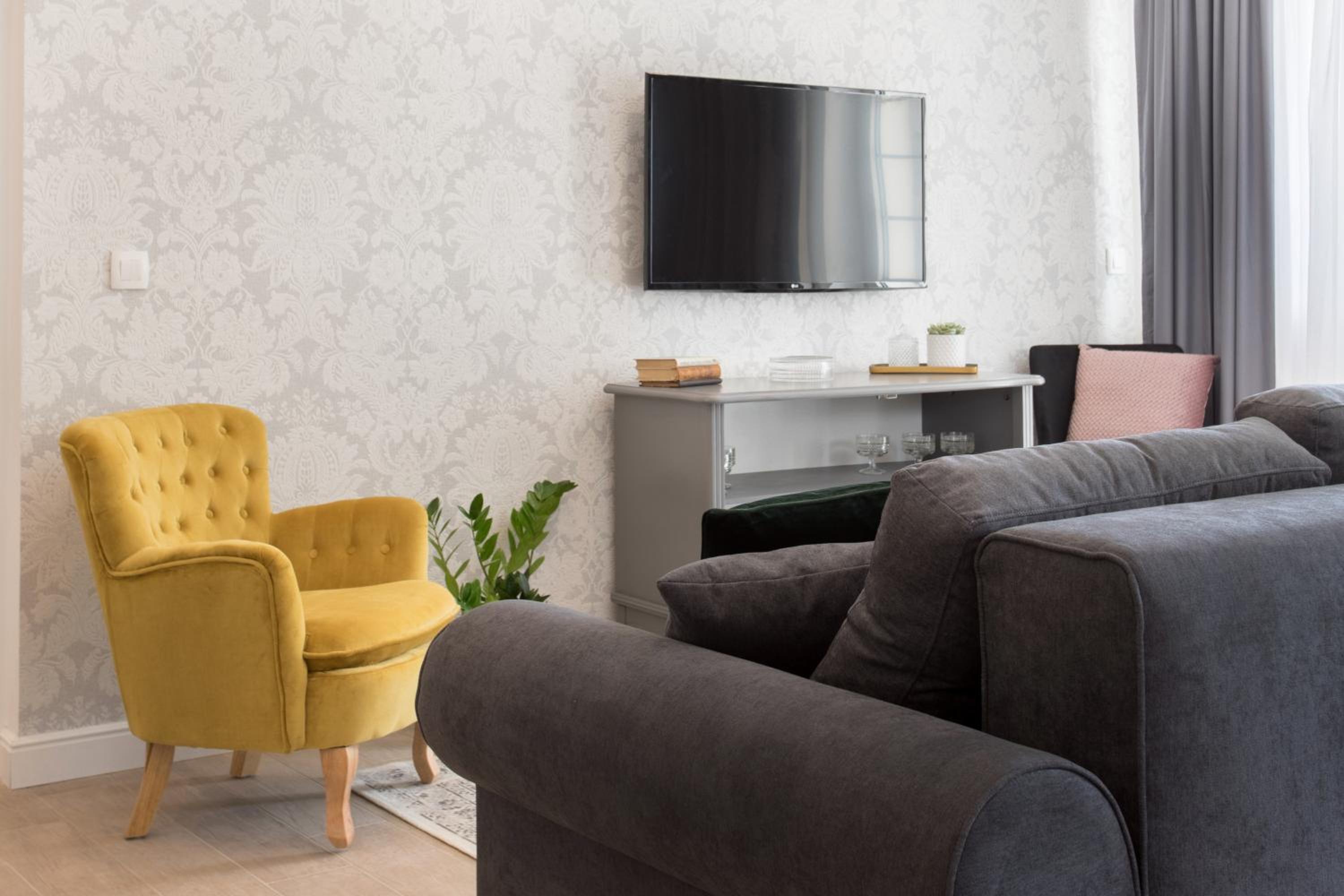 Two-Bedroom Apartment with Grand Terrace - Upper Floor