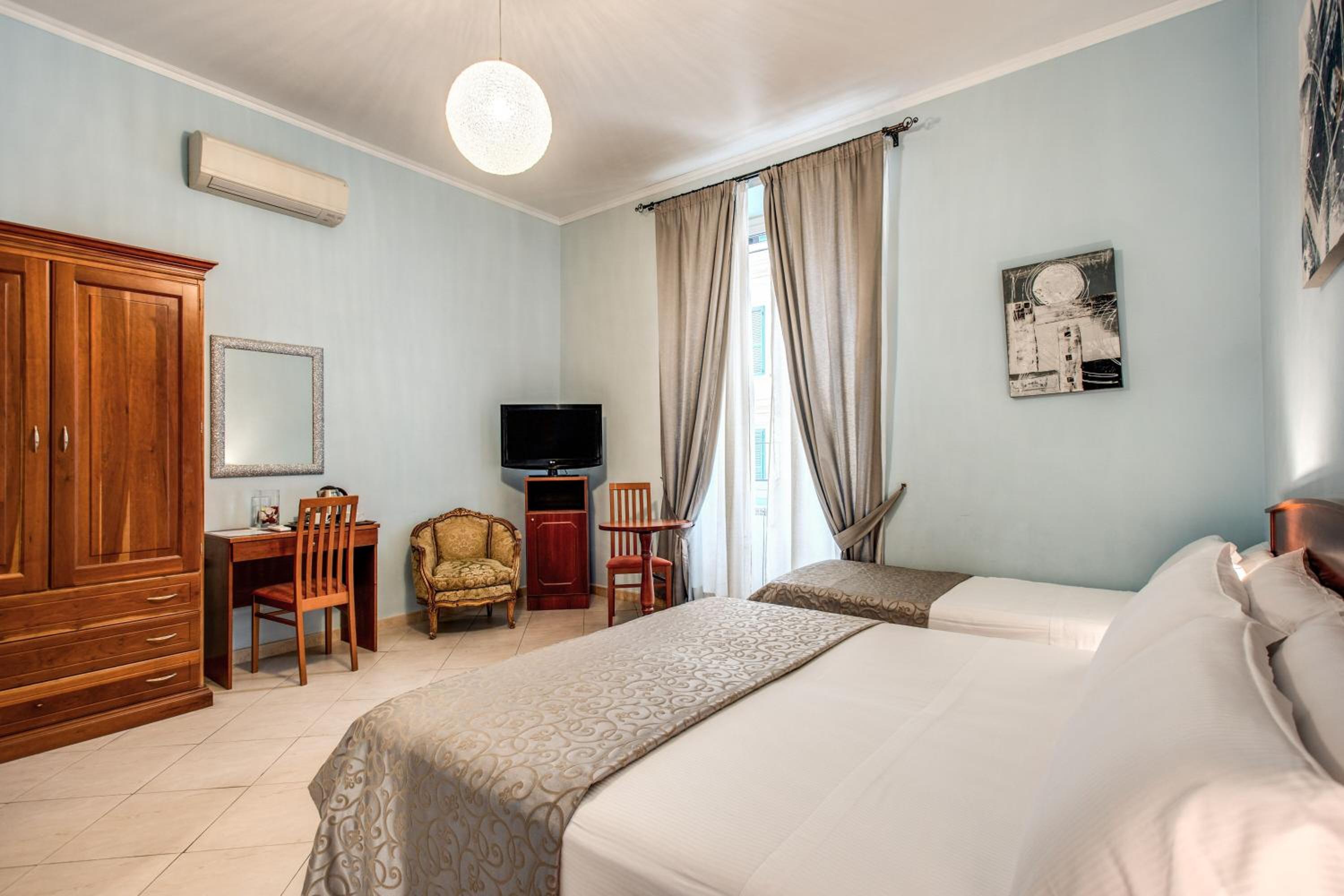 Triple Room photo 1