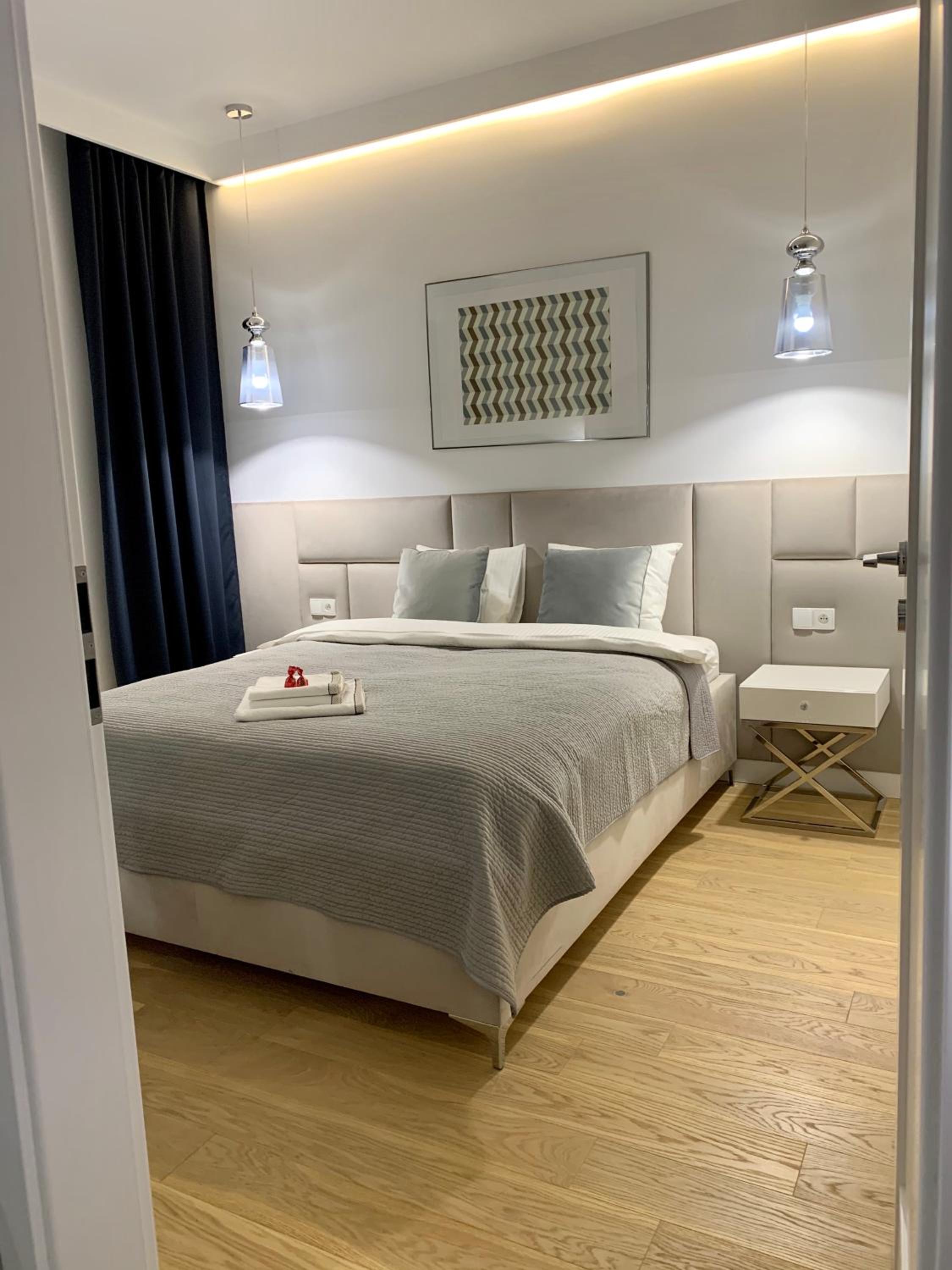 Deluxe Apartment with Terrace - Photo 6