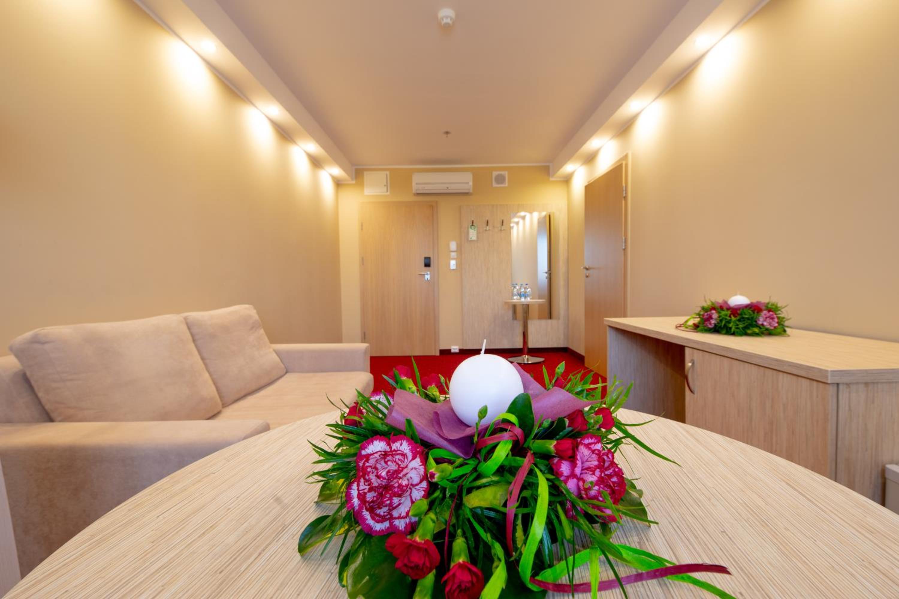 One-Bedroom Suite photo 3