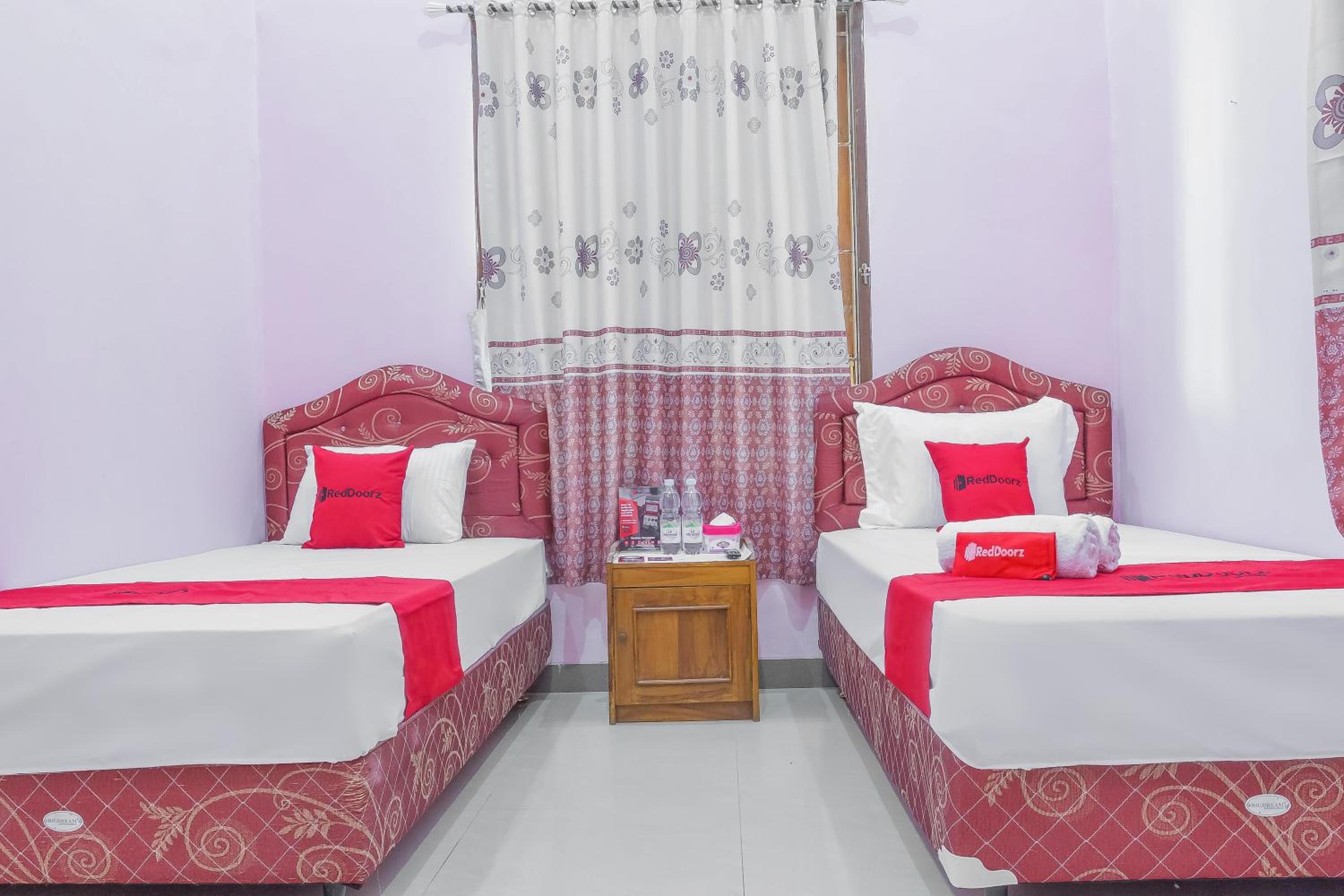 Twin Room - Photo 4
