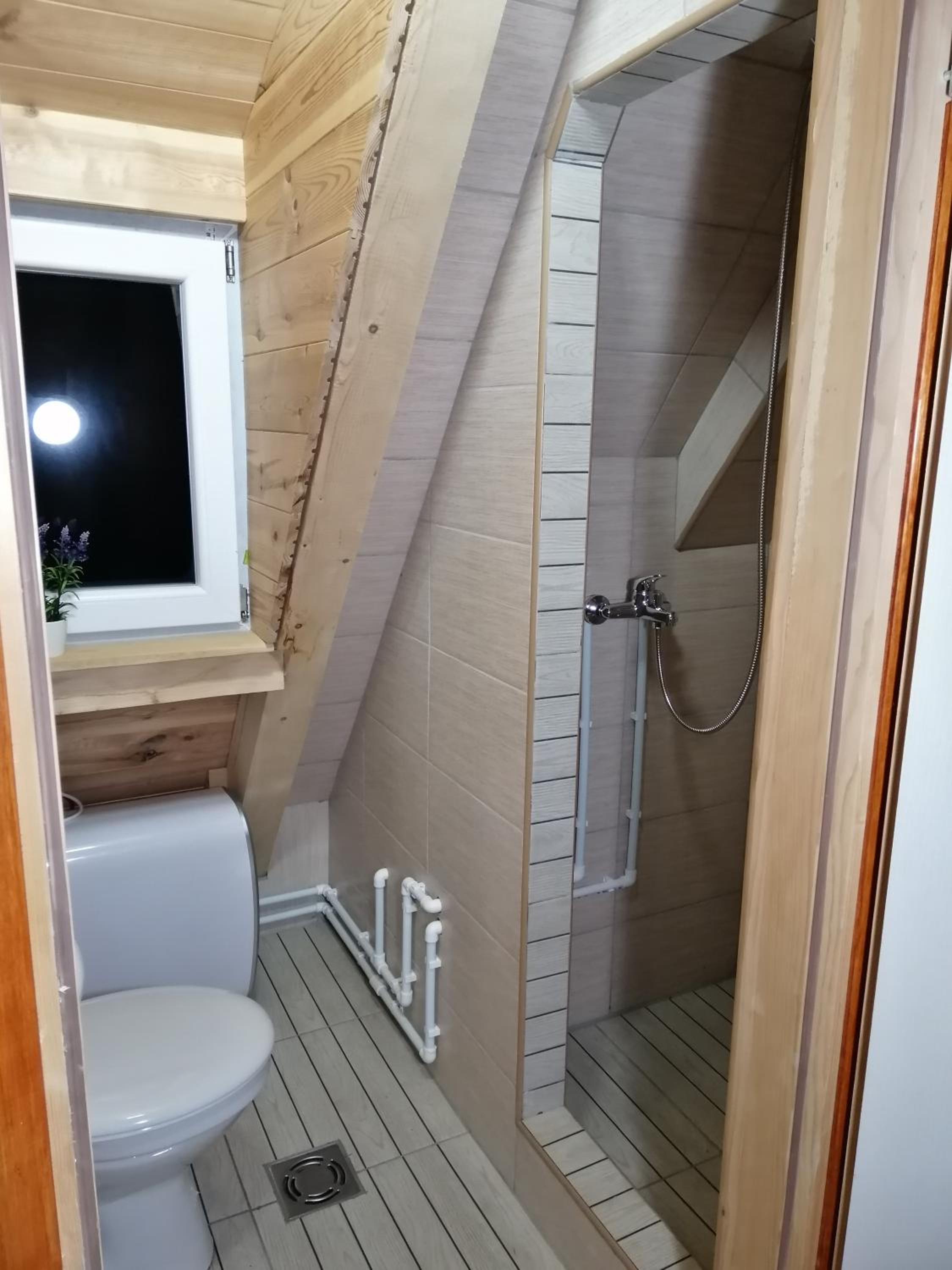 Studio with Balcony - Photo 17