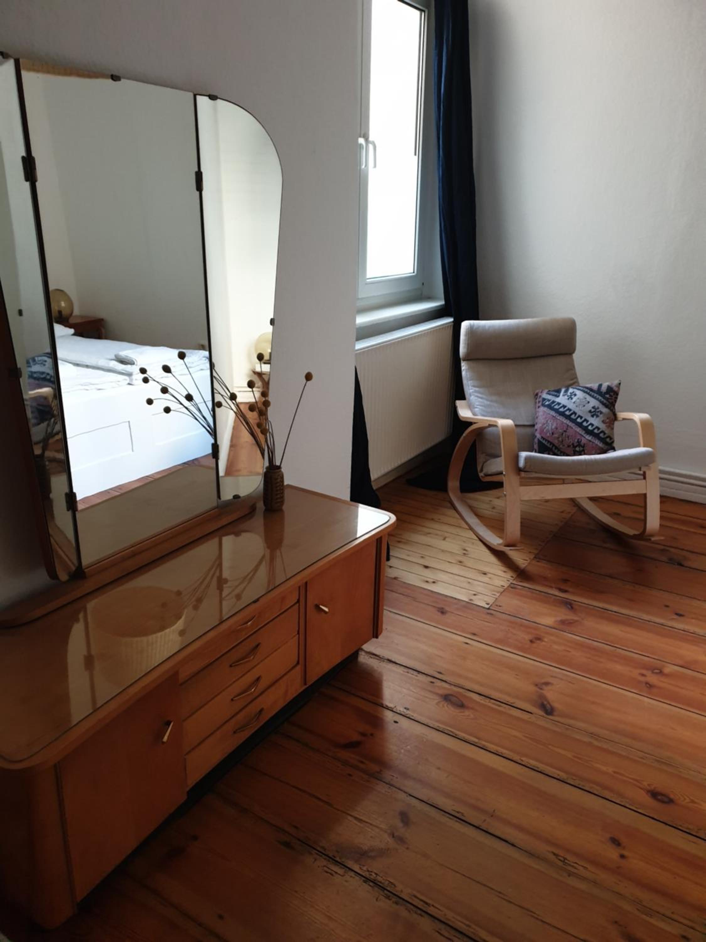 Apartment photo 2