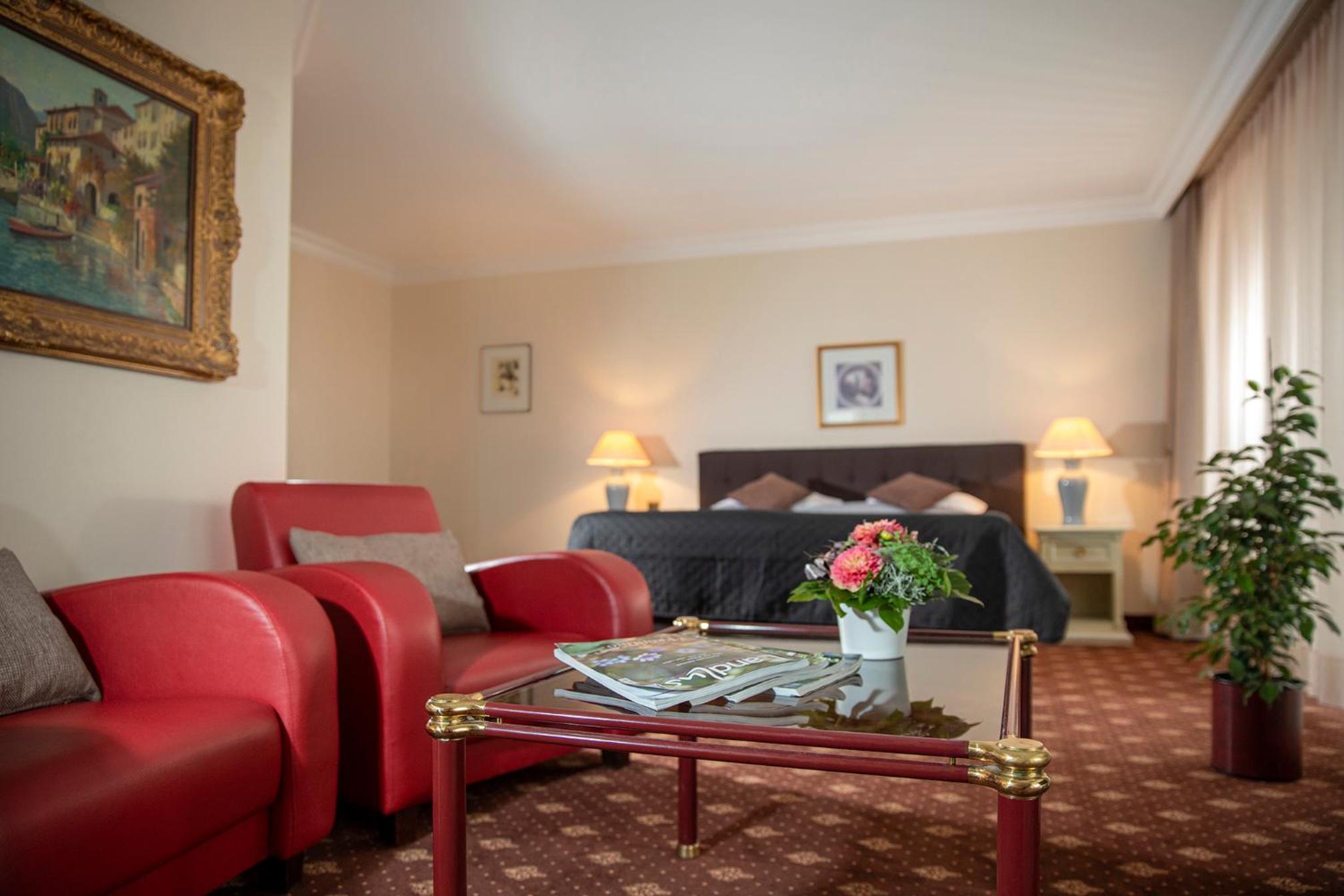 Suite - Photo 7