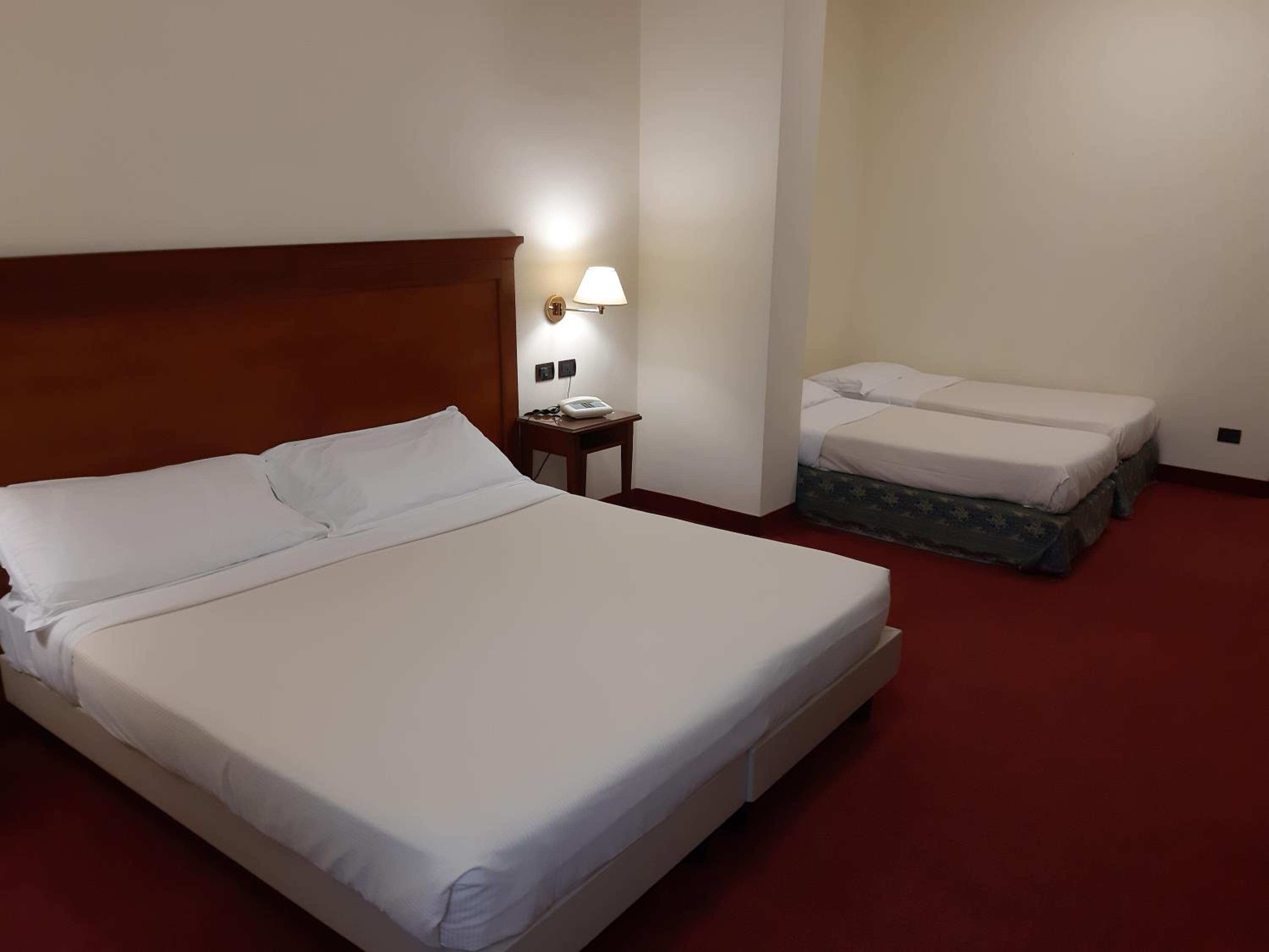 Triple Room - Photo 7