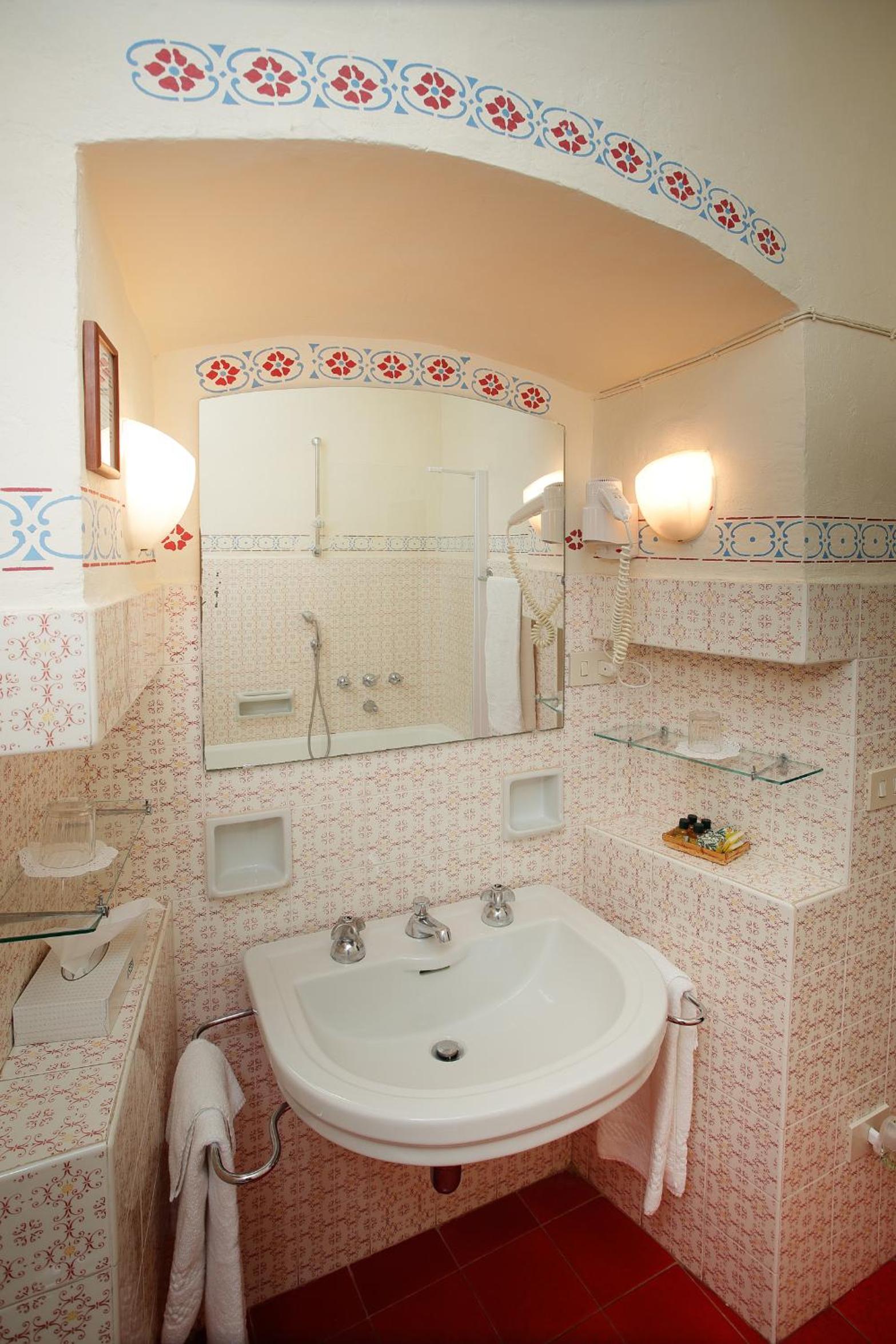 Classic Double Room - Photo 3