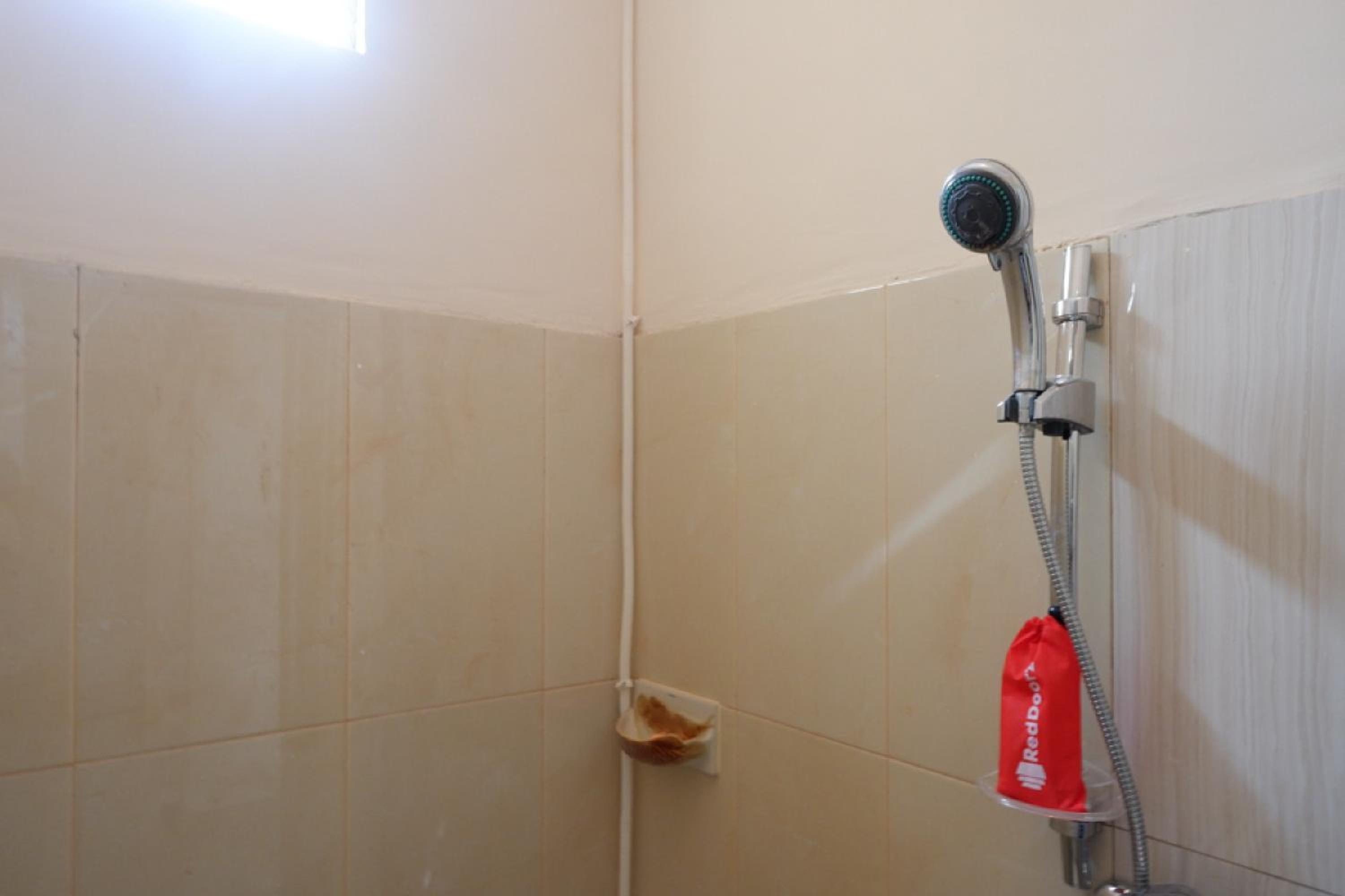 Double Room - Photo 6