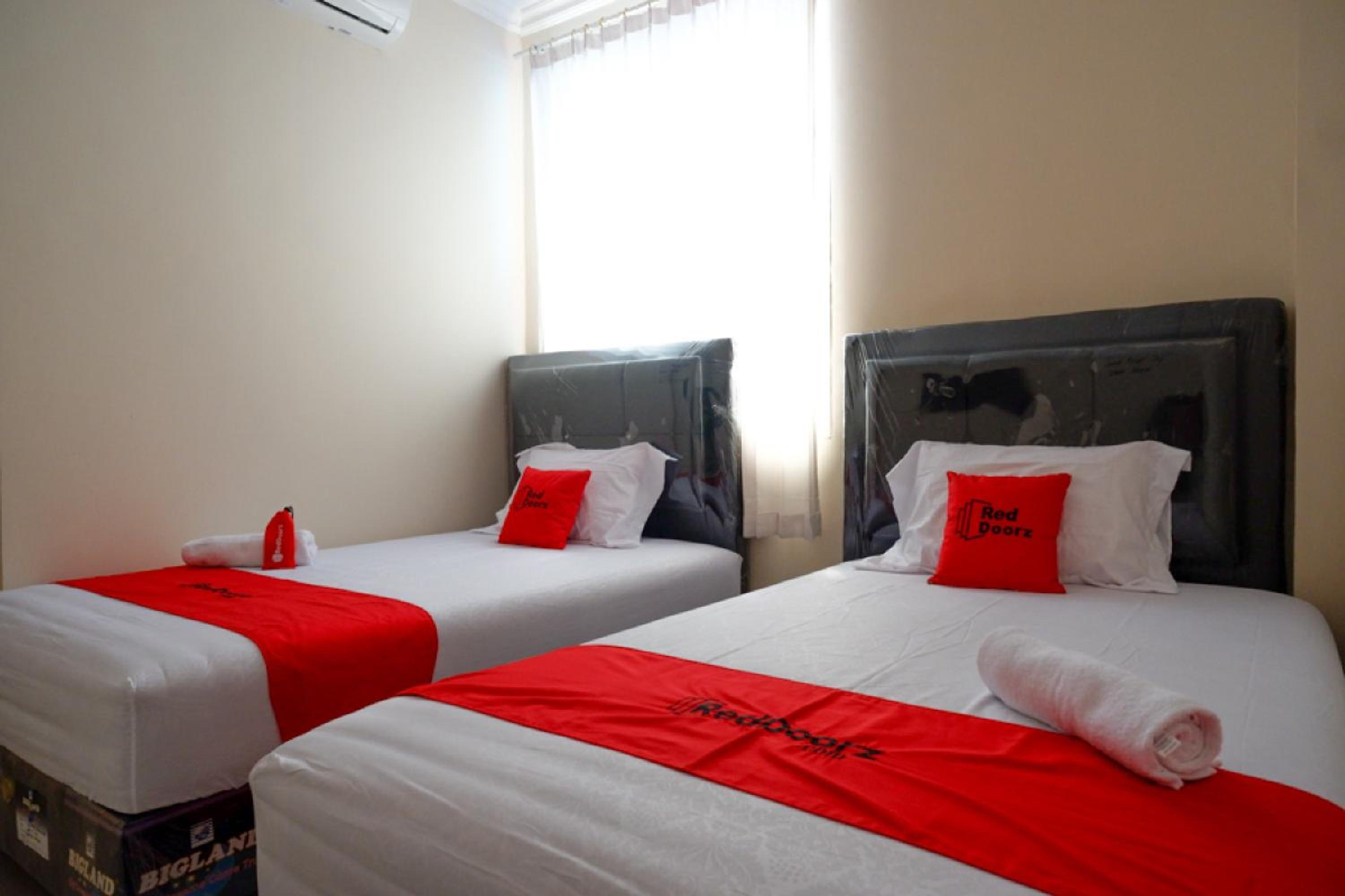 Twin Room - Photo 7