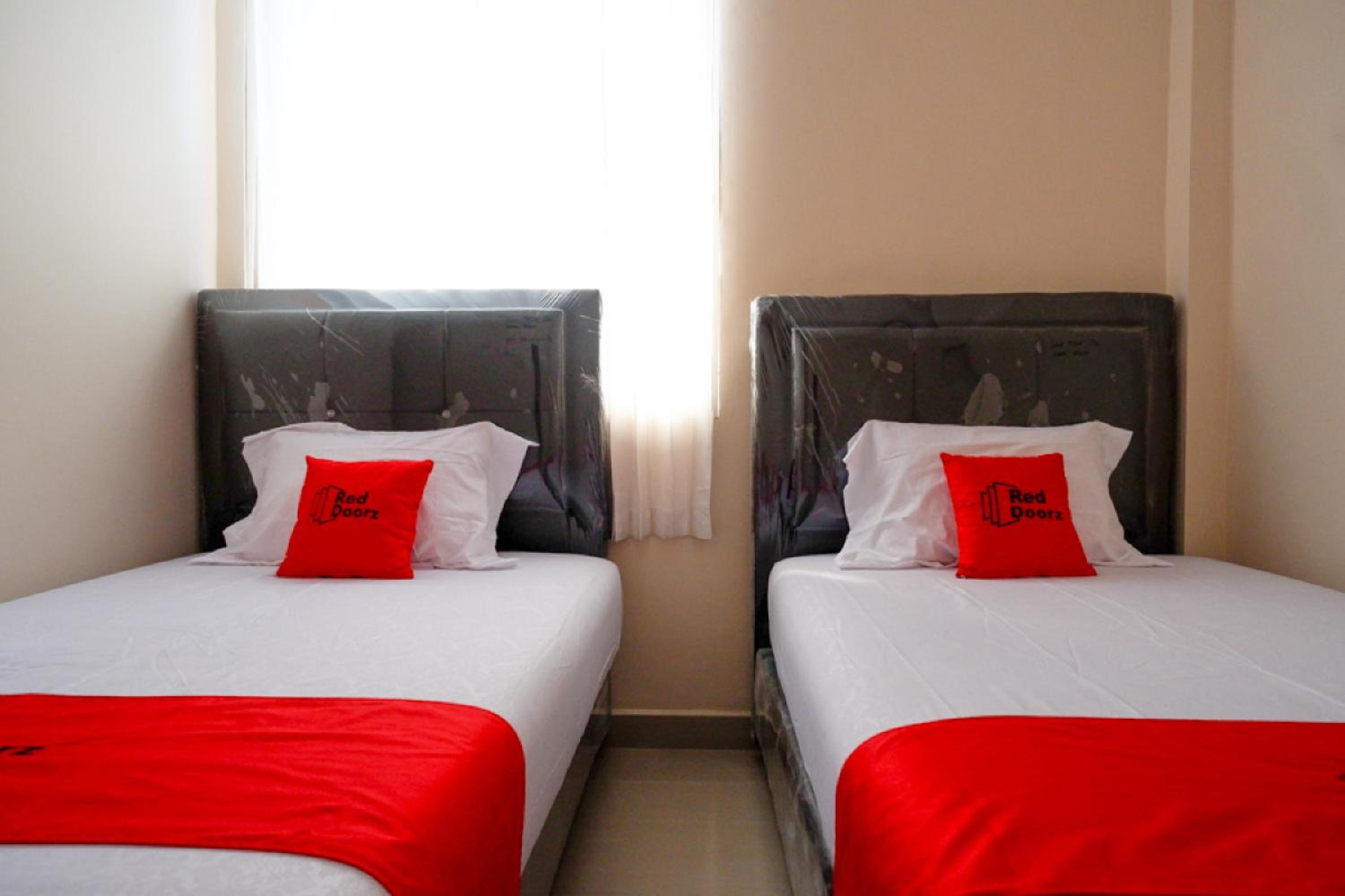 Twin Room - Photo 8