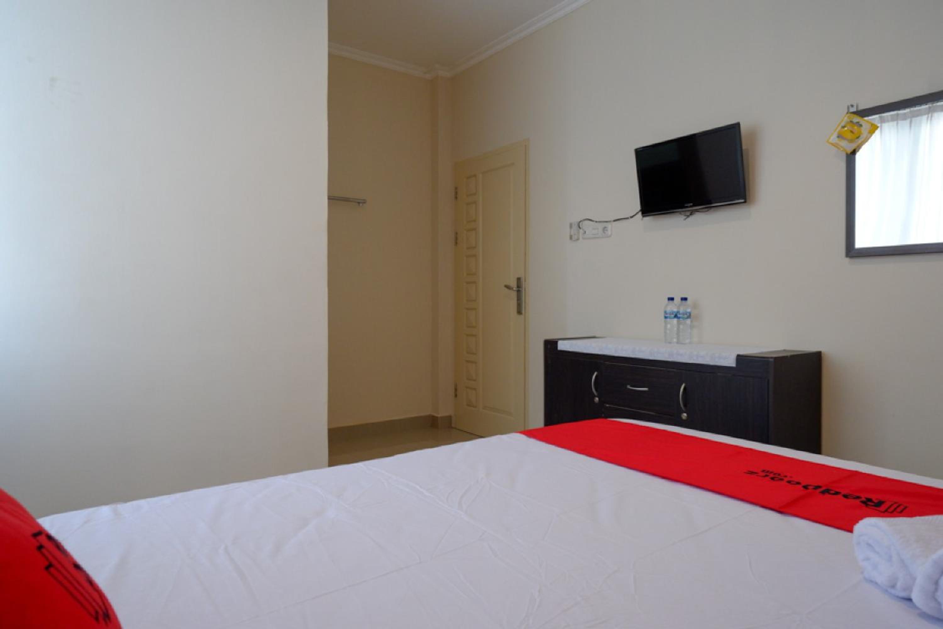 Double Room - Photo 2