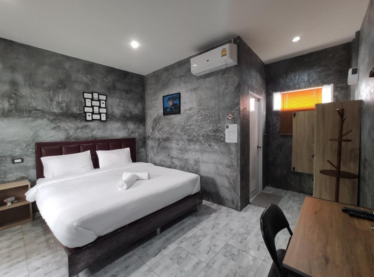 Deluxe Room - Photo 1
